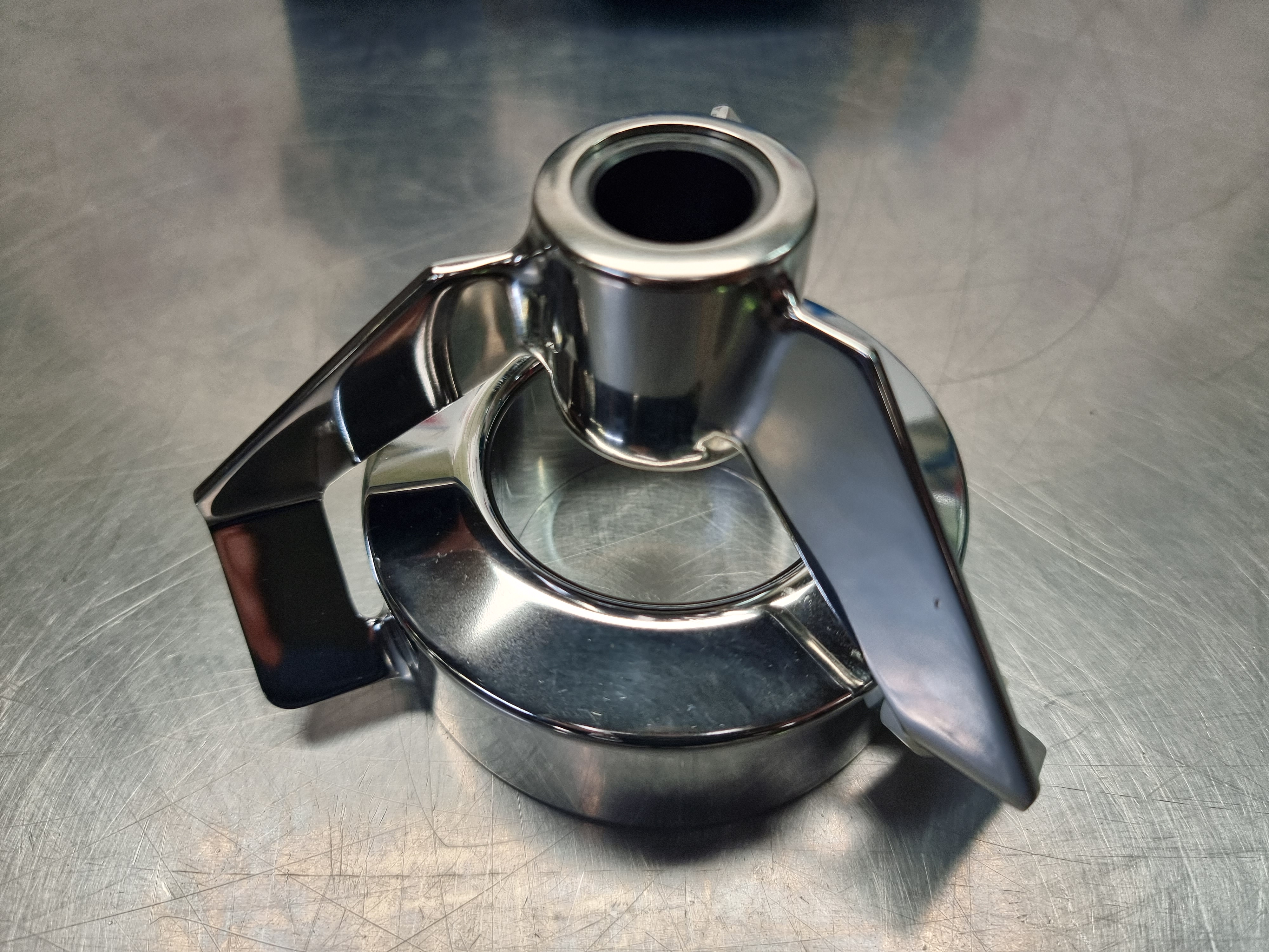 Used Zeta Bottom Mounted Magnetic Agitator BMRT | BMR 300 W S | Speed Range 75 - 575