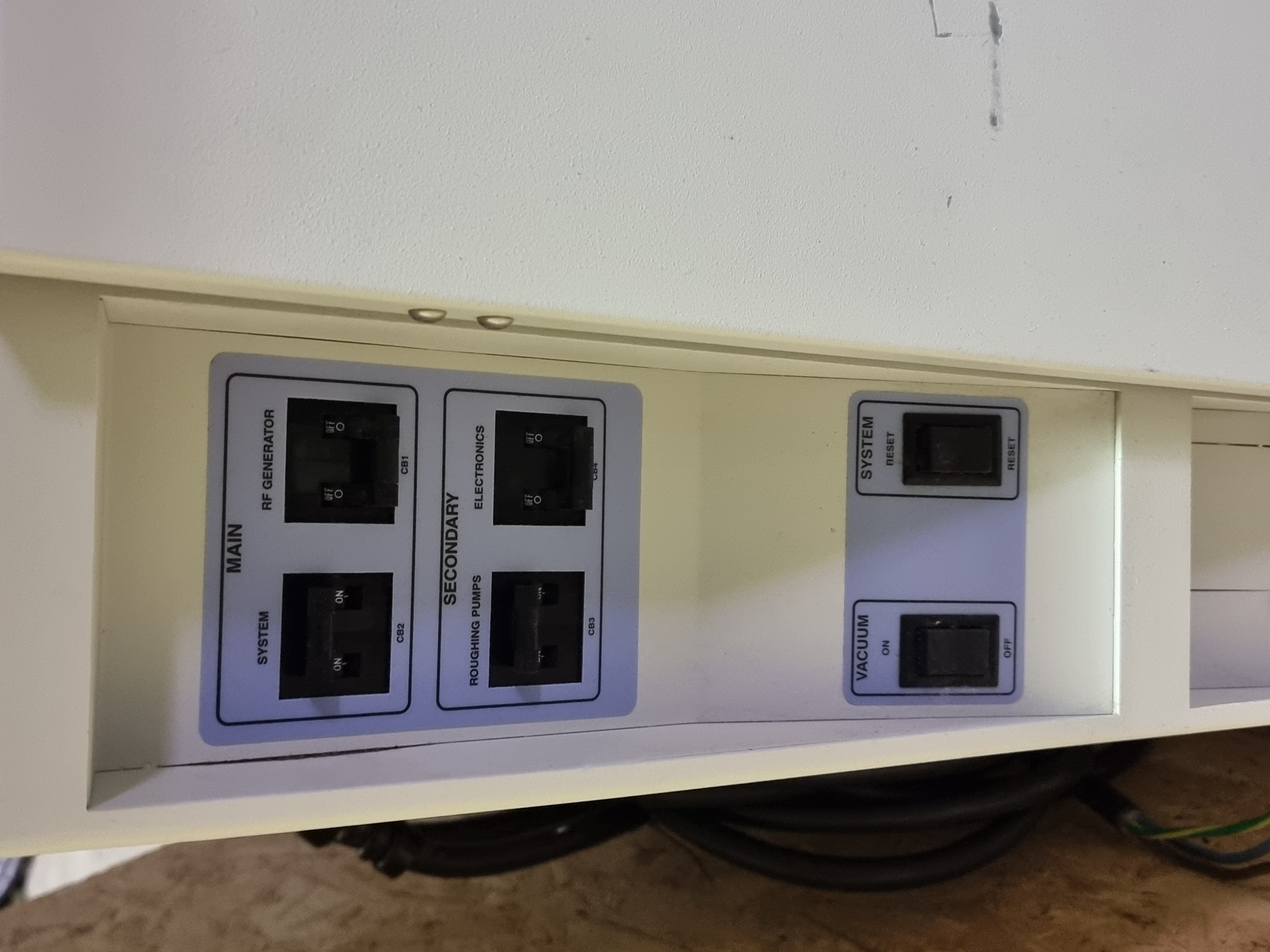 Used Perkin Elmer ICP Mass Spectrometer ELAN DRC-e