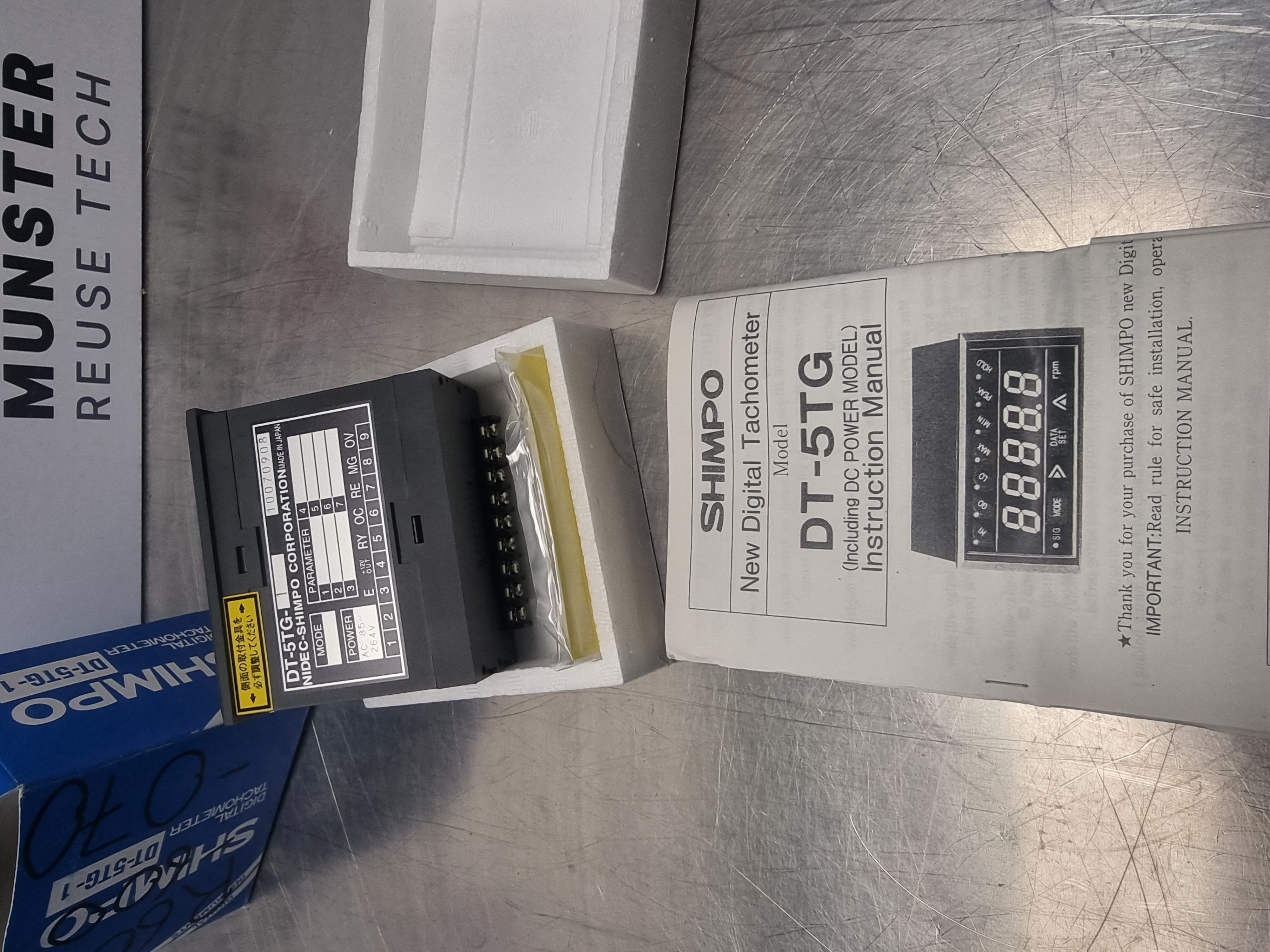 Shimpo DT-5TG-1 Digital Tachometer