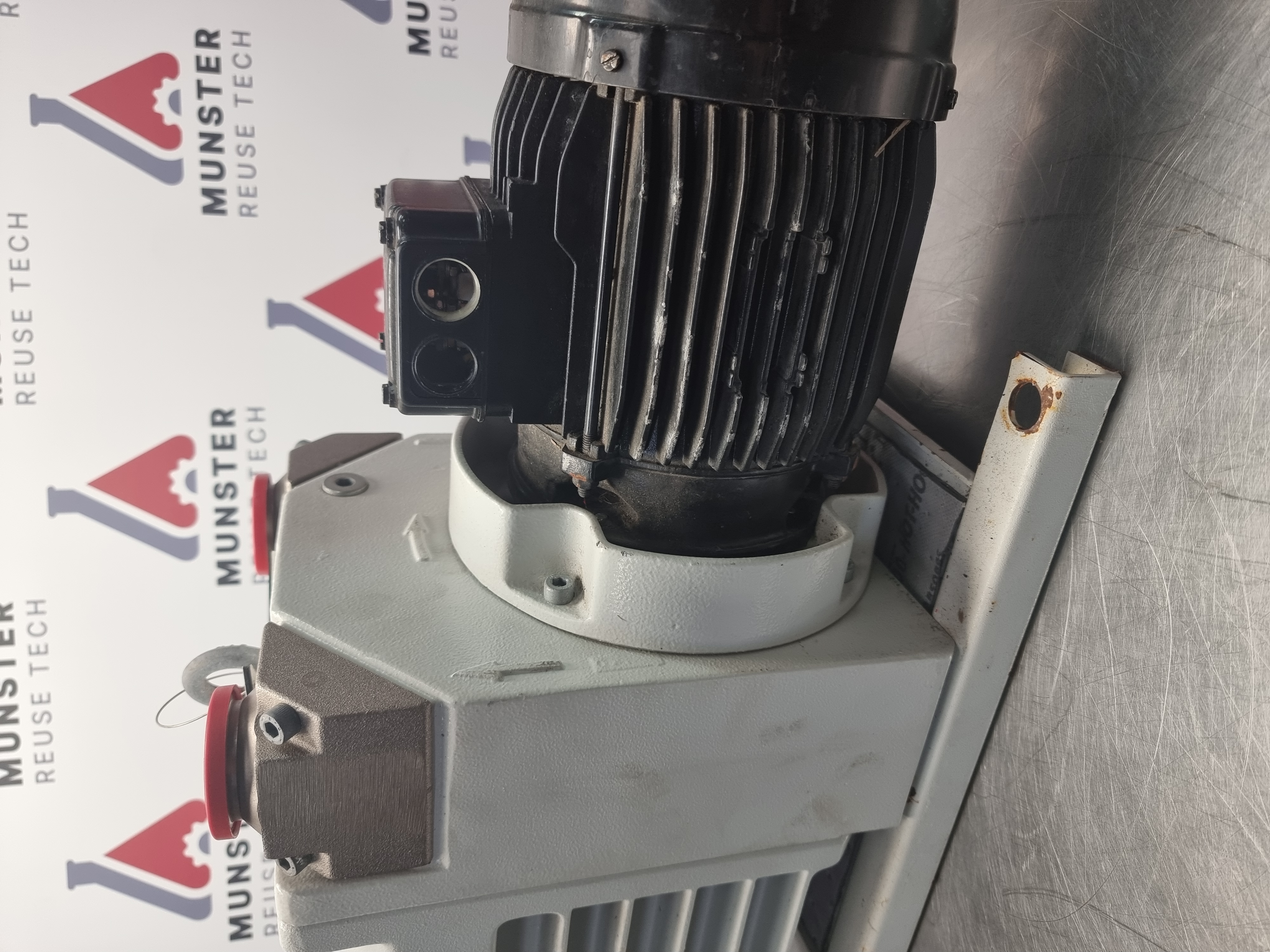 Used Pfeiffer Duo 65 Vacuum Pump | PK D46 602 | 65 m³/h