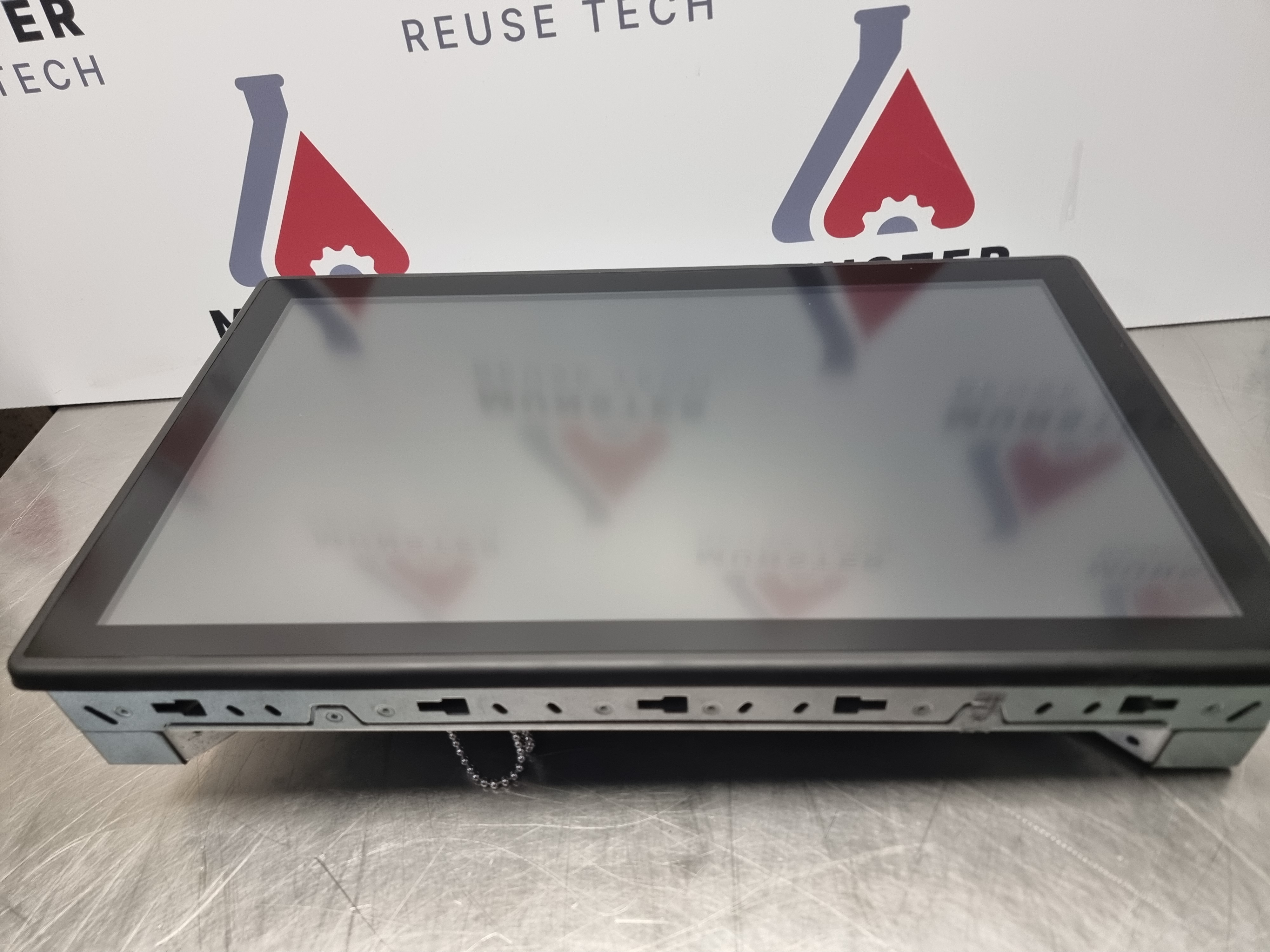 Used Lenze Panel PC V800-C 17.3" / 43.9cm HMI | V80GBPJ0700K6RXXXX