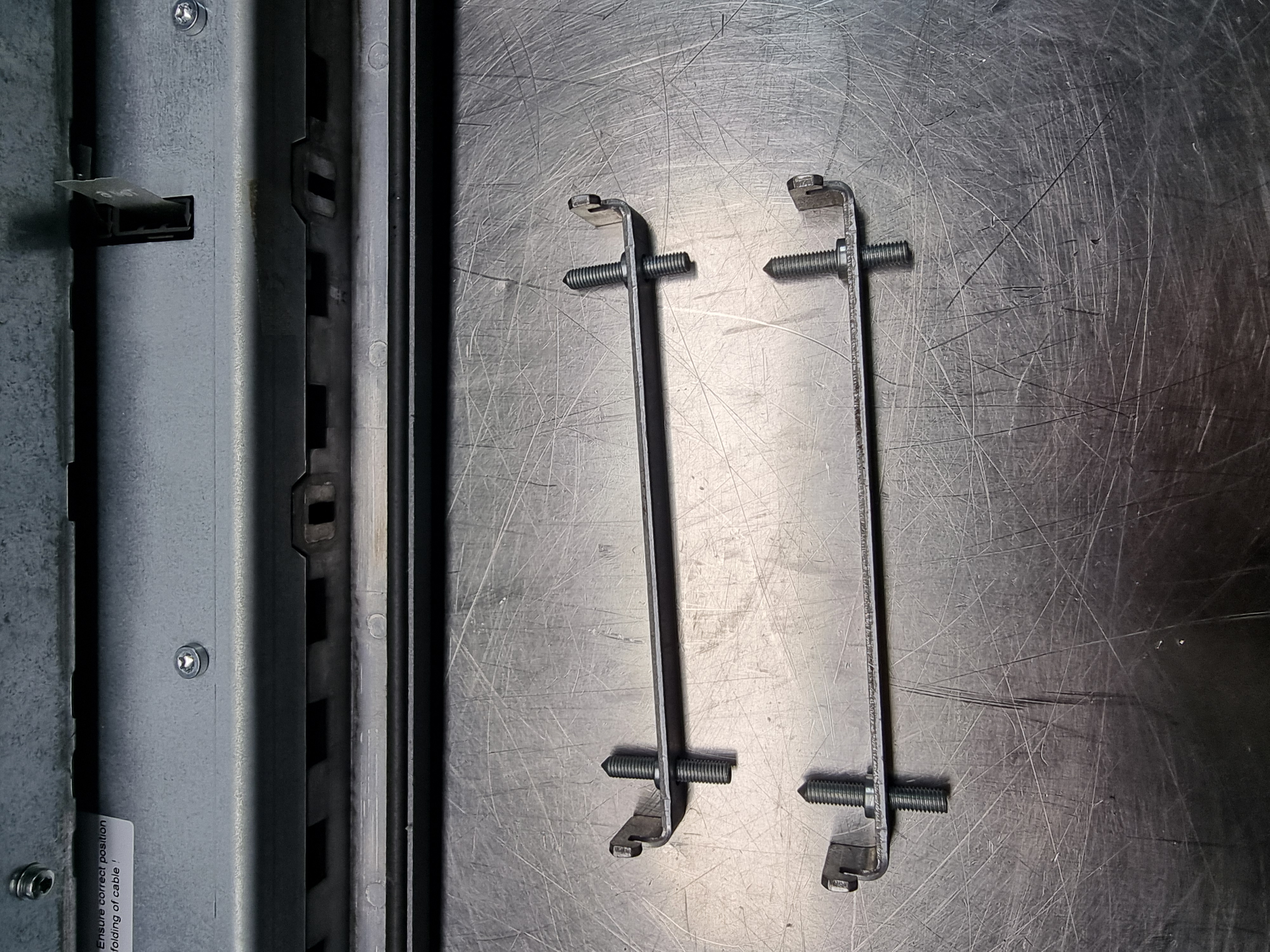 Used Siemens Simatic HMI IPC677C | 6AV7893-0BE00-1AB0 | Version: 14