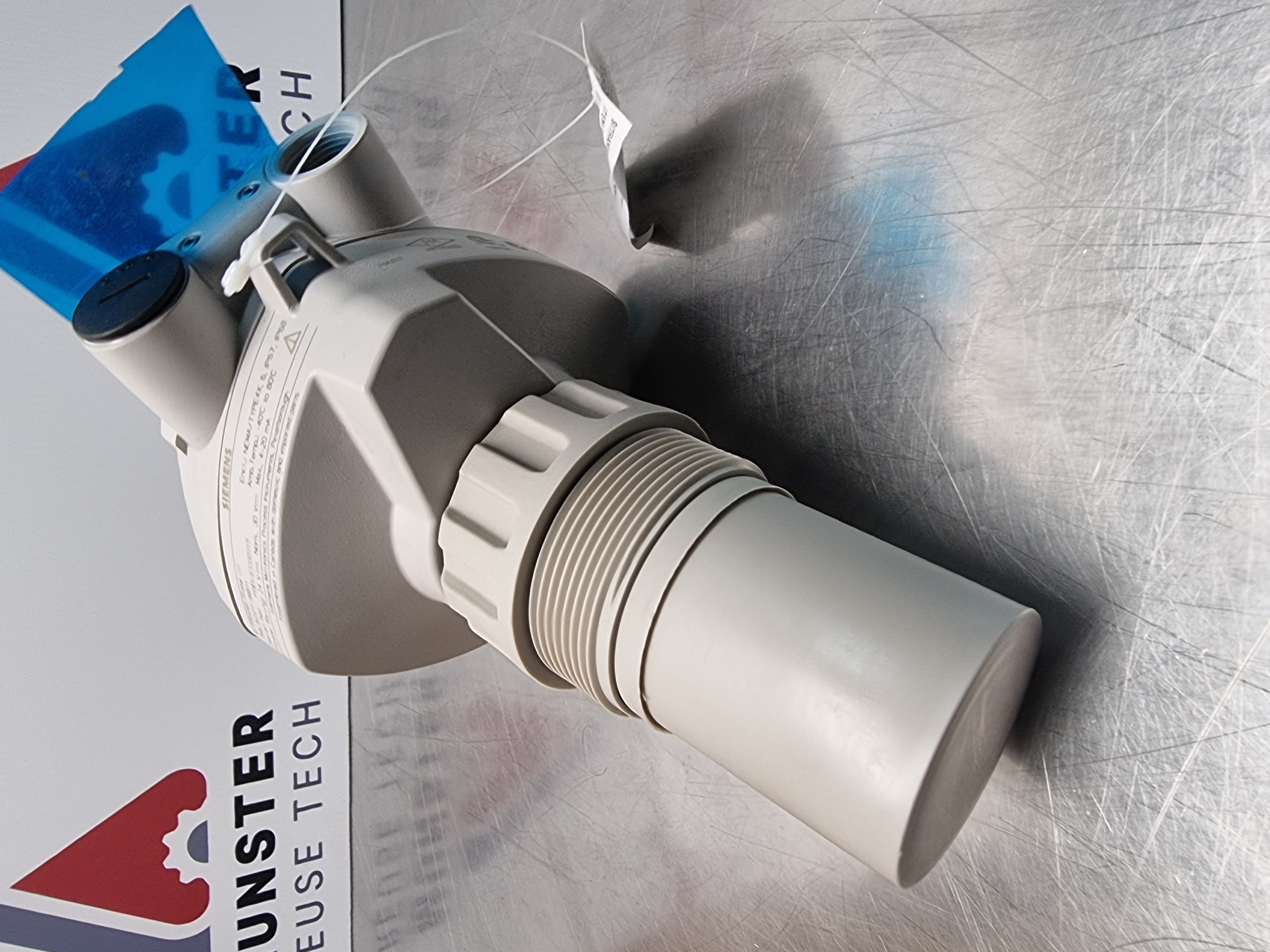Siemens 7P7ML52211-BB11 SITRANS Probe LU Ultrasonic Level Transmitter