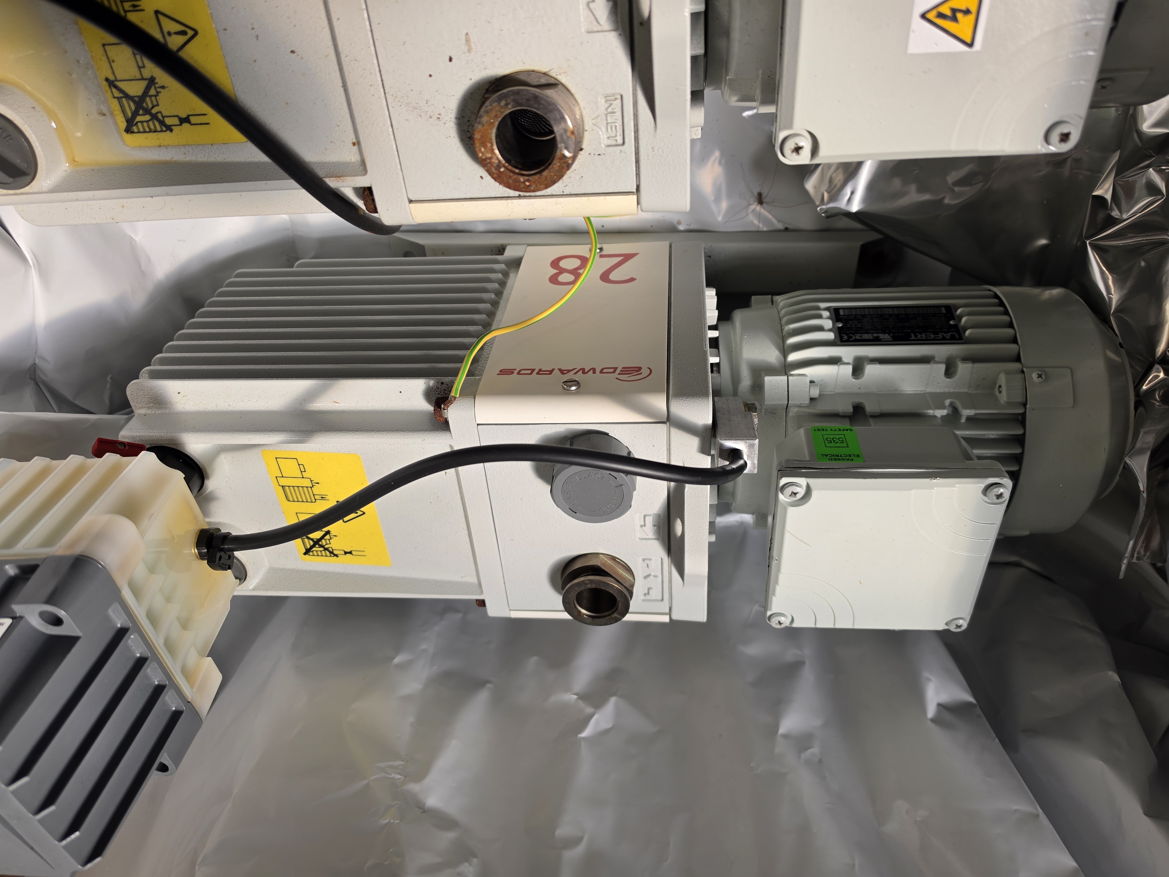 Used Edwards E2M28 Rotary Vane Vacuum Pump | 0.75KW