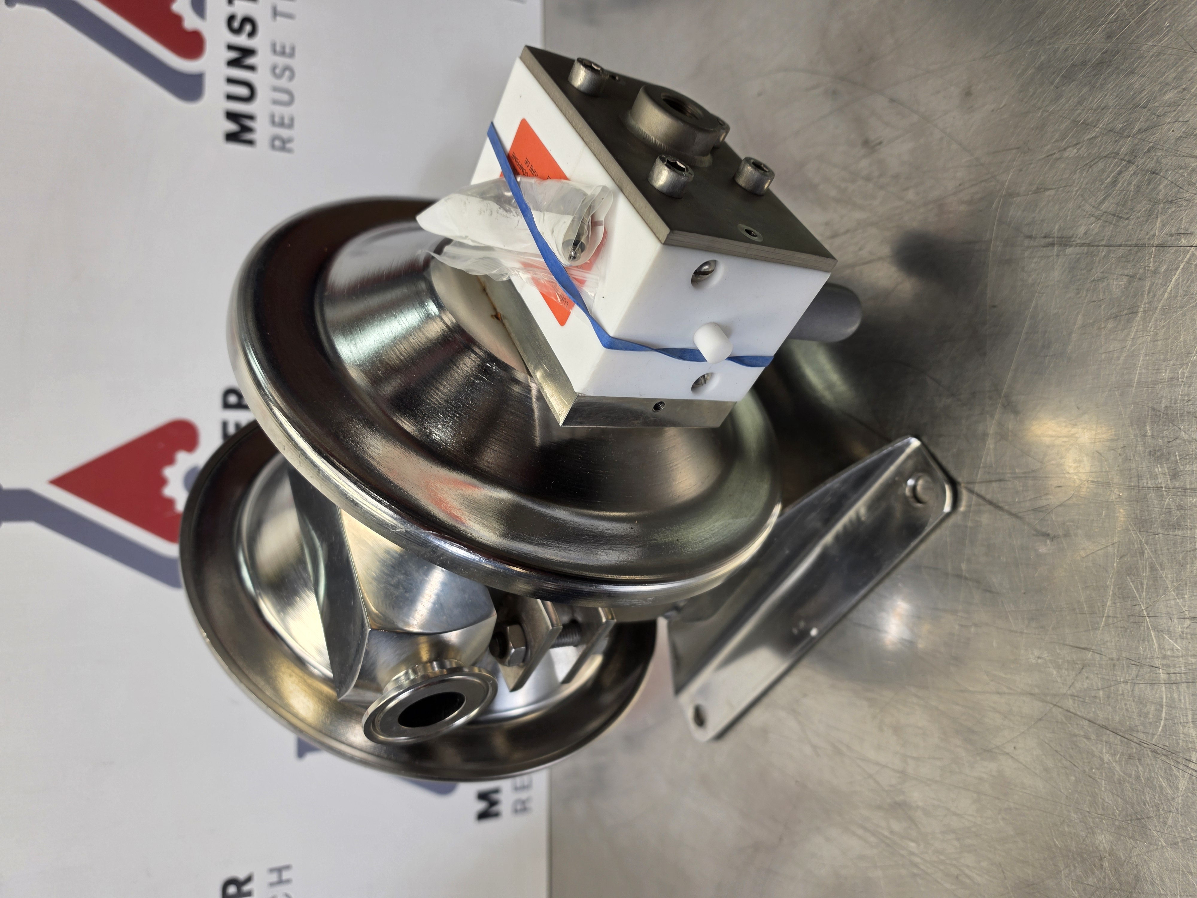 Used FPL Flotronic One-Nut Stainless Steel Diaphragm Pump | Tri Clamp