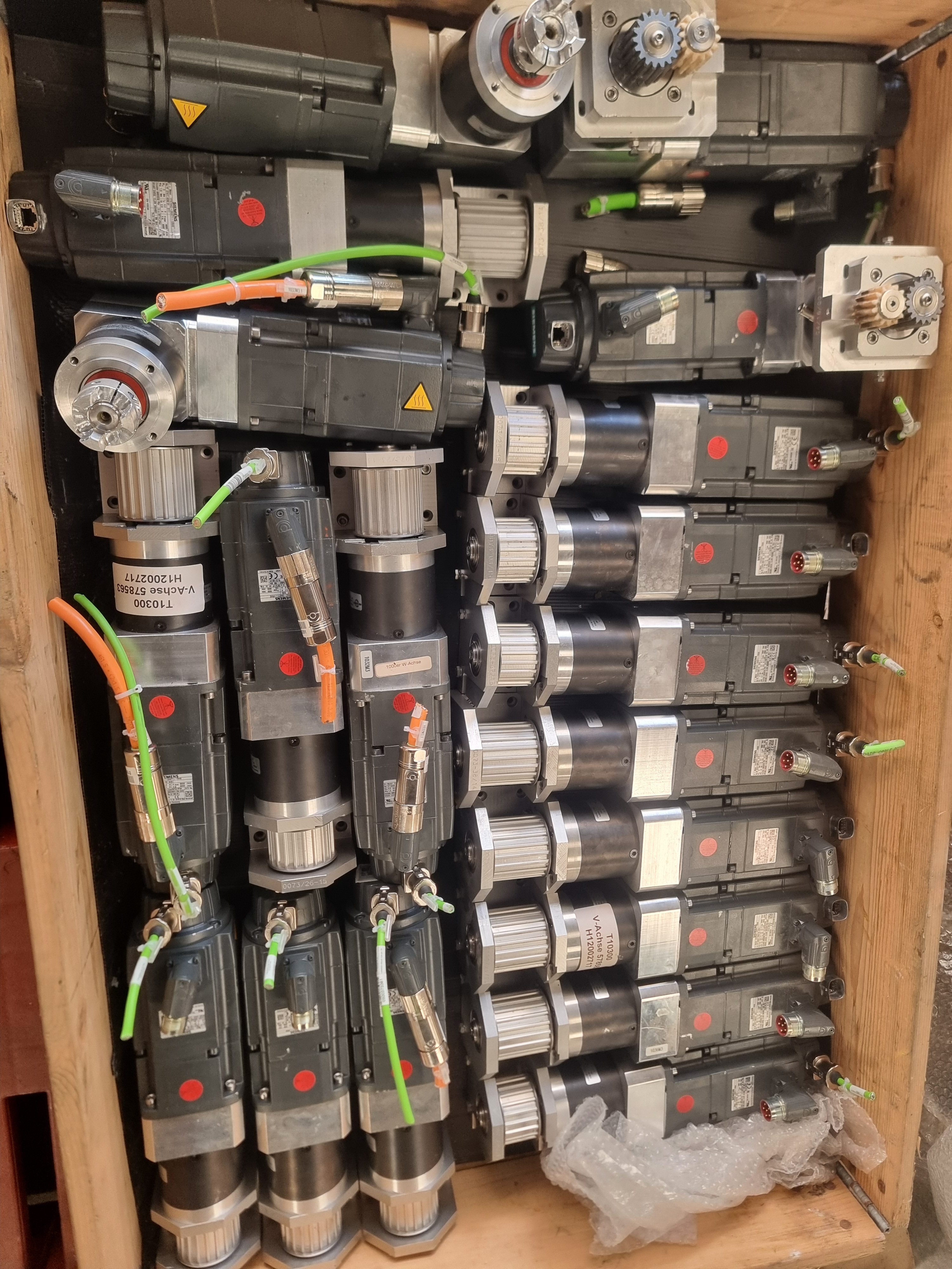 Used Siemens Simotics Servo Motor | 1FK7042-2AF71-1RH0 | 9000RPM | NEVER RUN!!