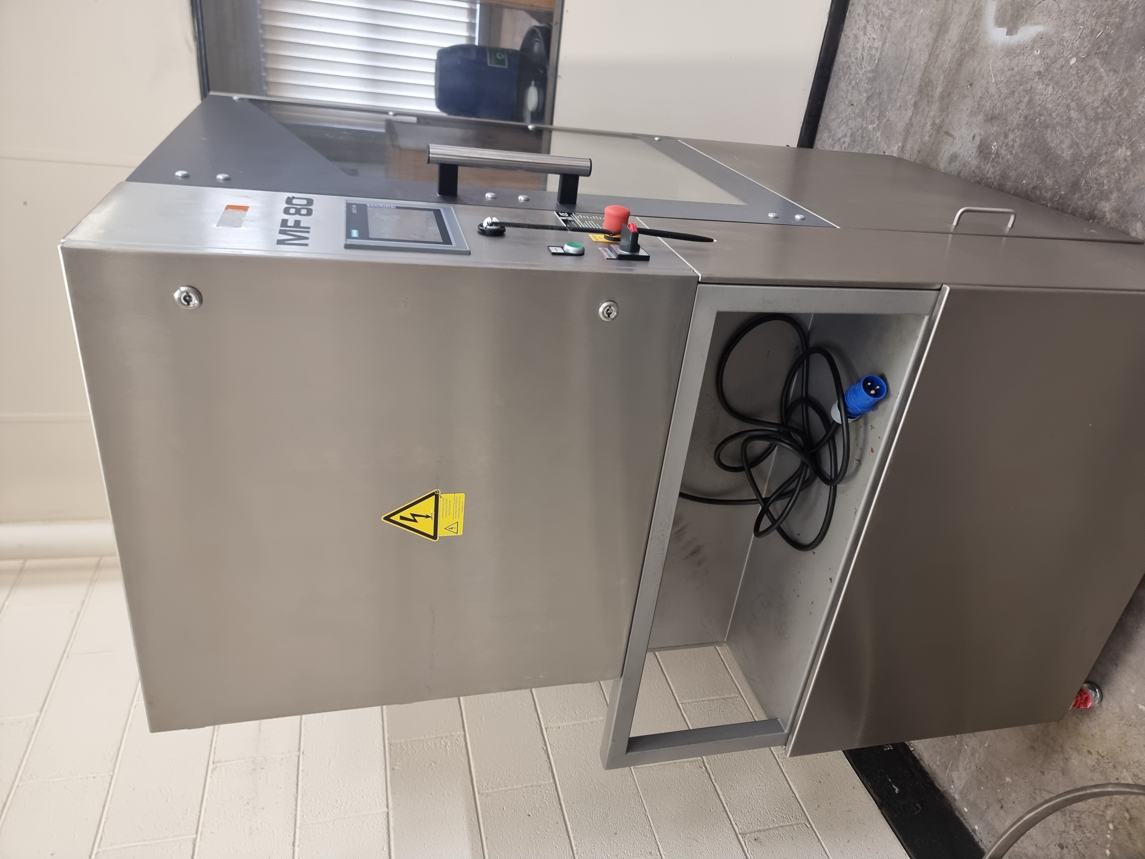 Used OTEC Precision Finishing Solutions DF80 Drag Finisher