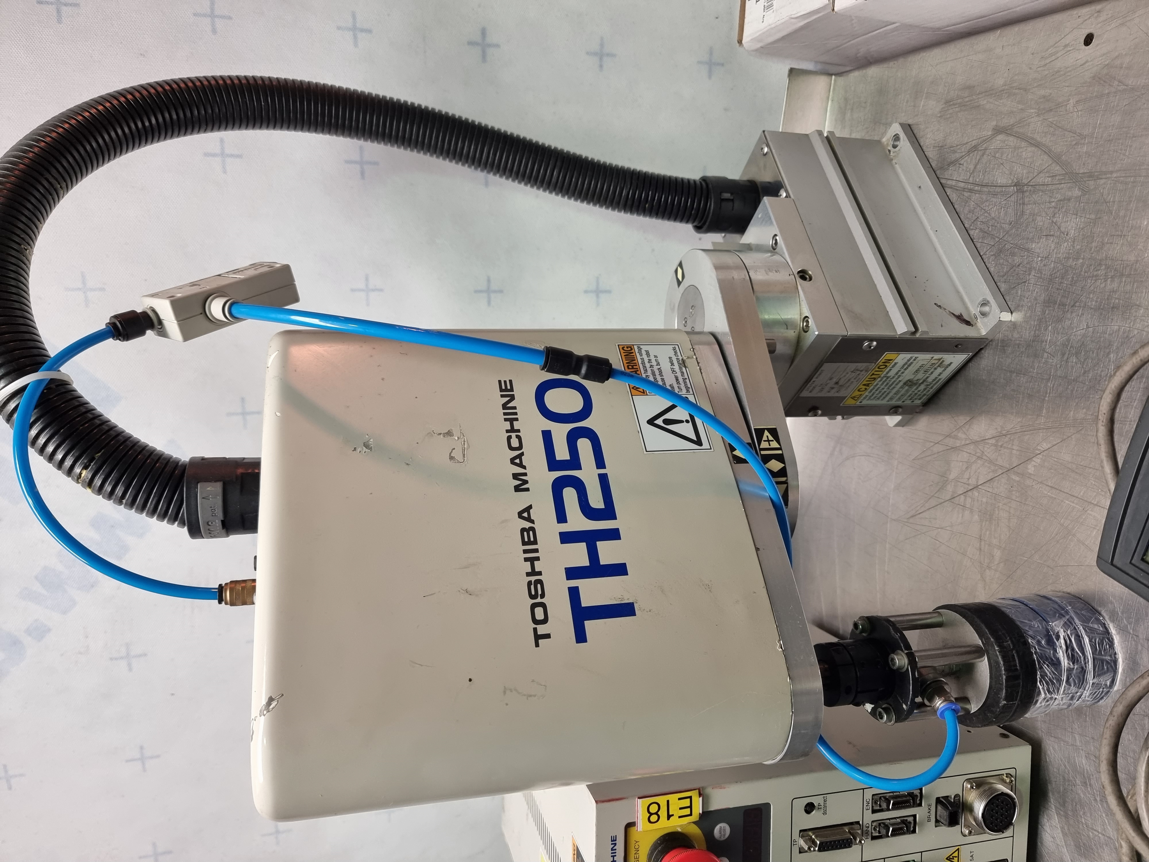Used Toshiba TH250 Robot c/w Toshiba TS1000 Controller & TP1000 Teach Pendant