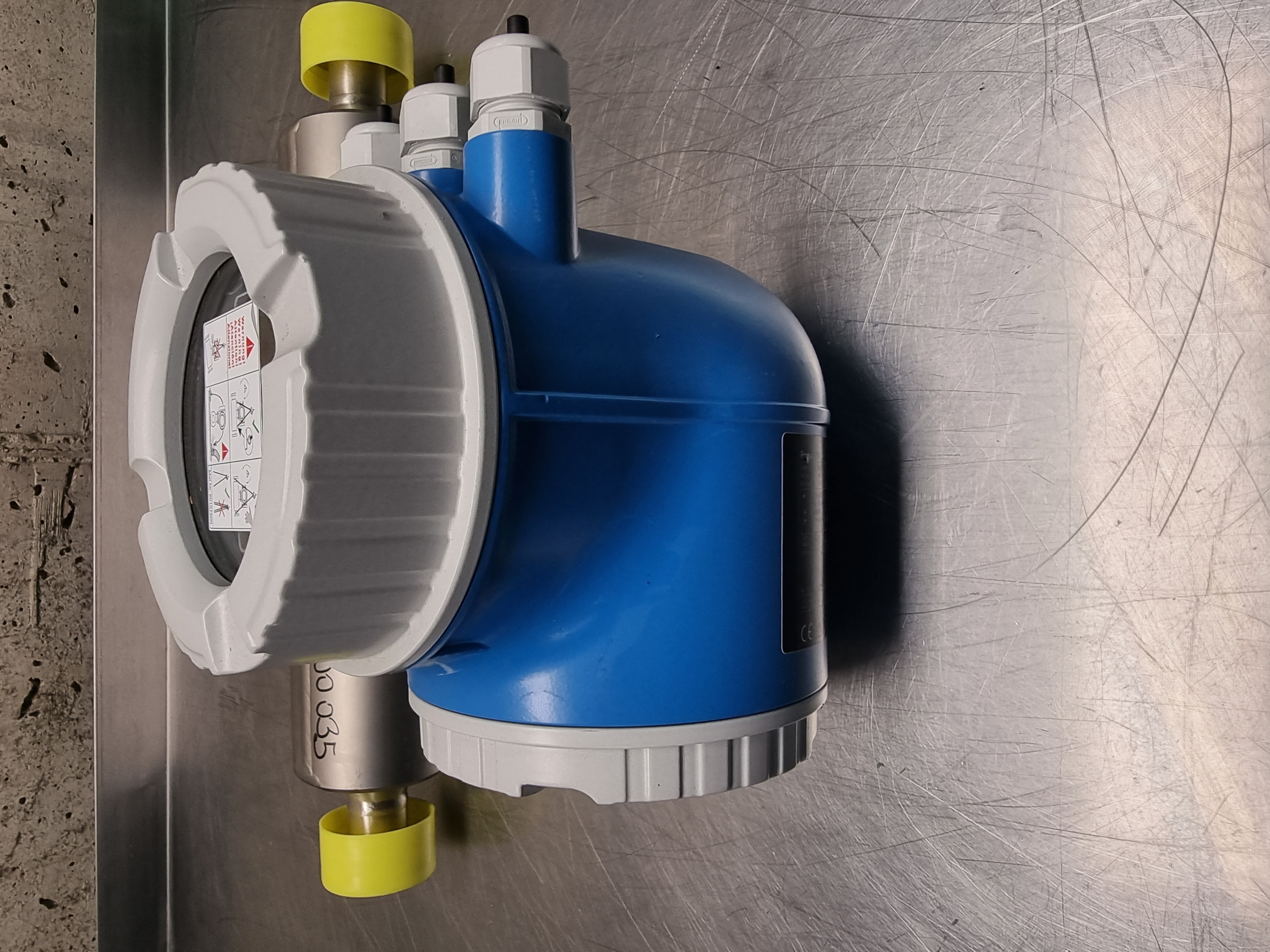 Endress Hauser Promass F Coriolis Flowmeter 8F3B15-A2P1/0 | DN15 / 1/2" Tri Clamp