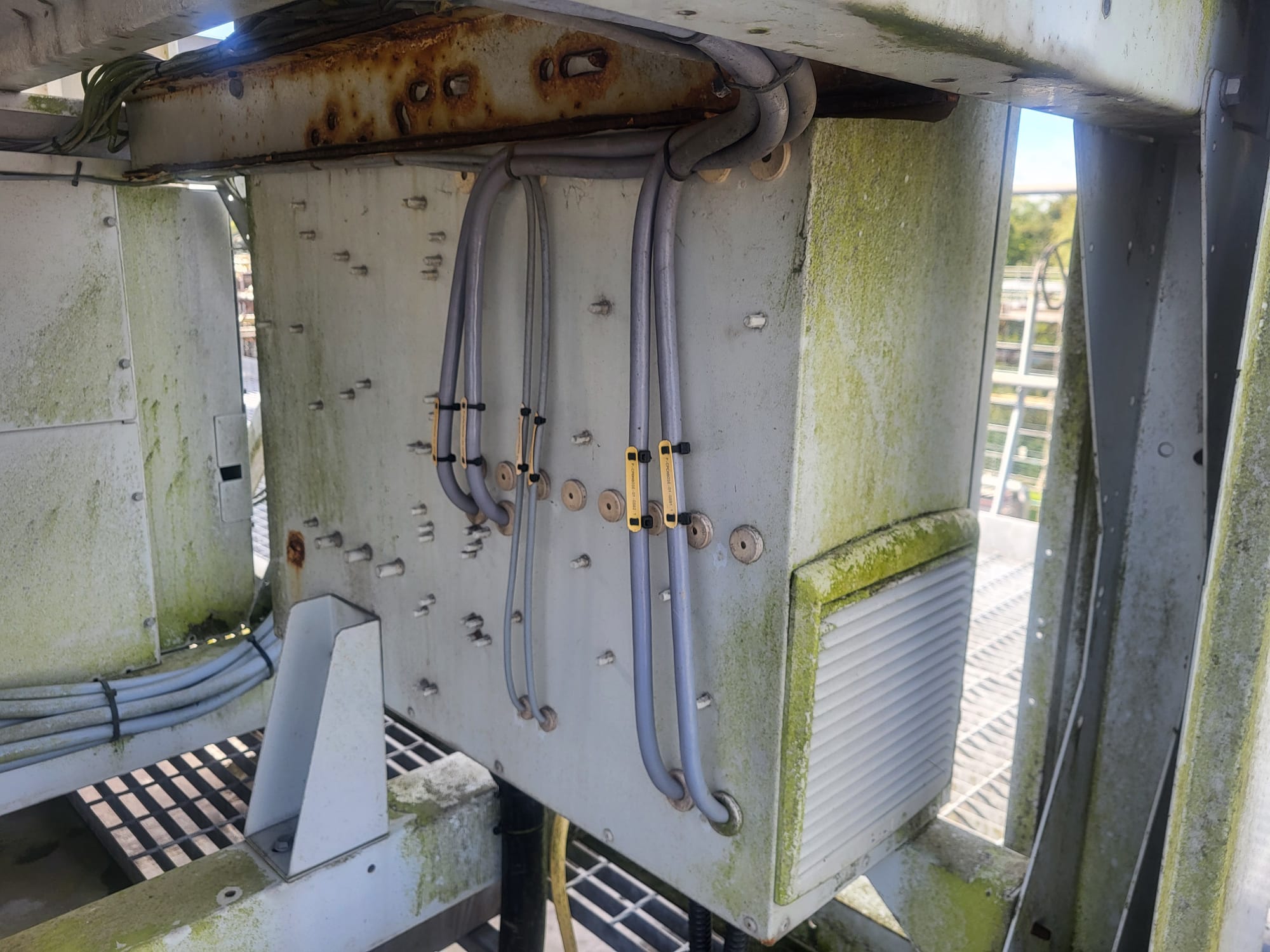 Used Carrier Aquasnap 30RBP Chiller | P/N: 30RBP-520-0119-PE