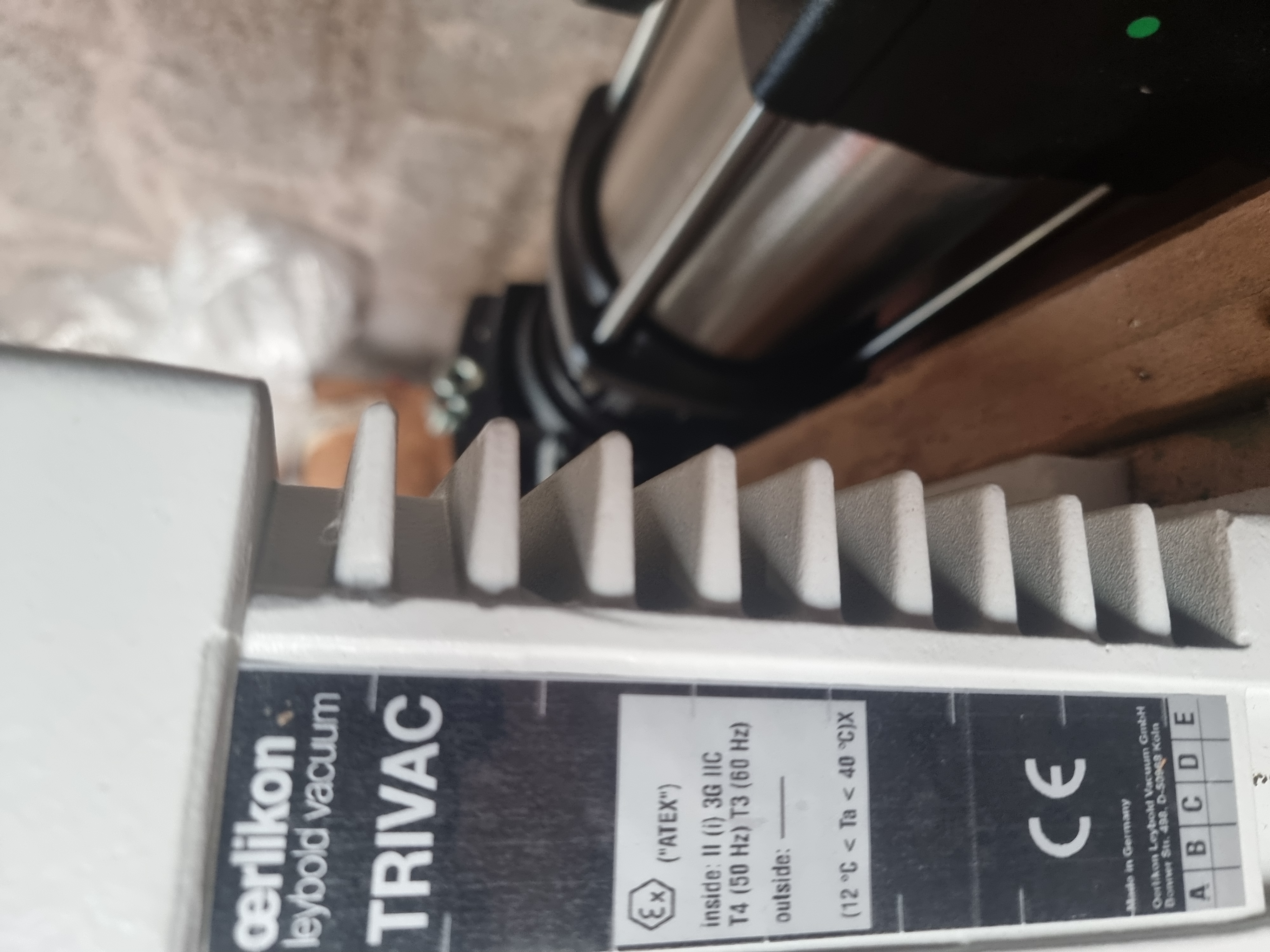 Used LEYBOLD TRIVAC D 65 B Rotary Vane Vacuum Pump | 65m³/h