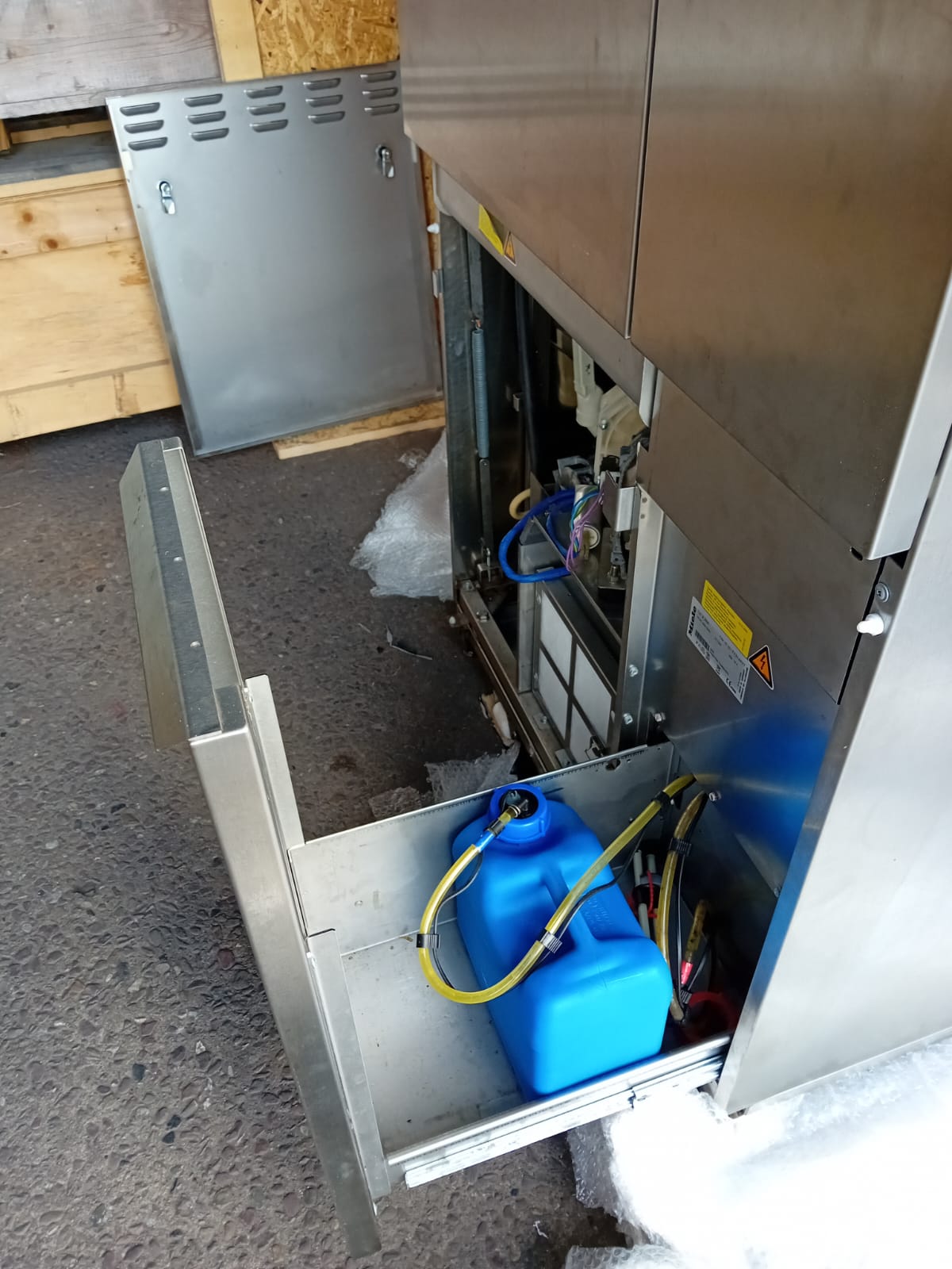 Used MIELE G7824 Sterilization Tool