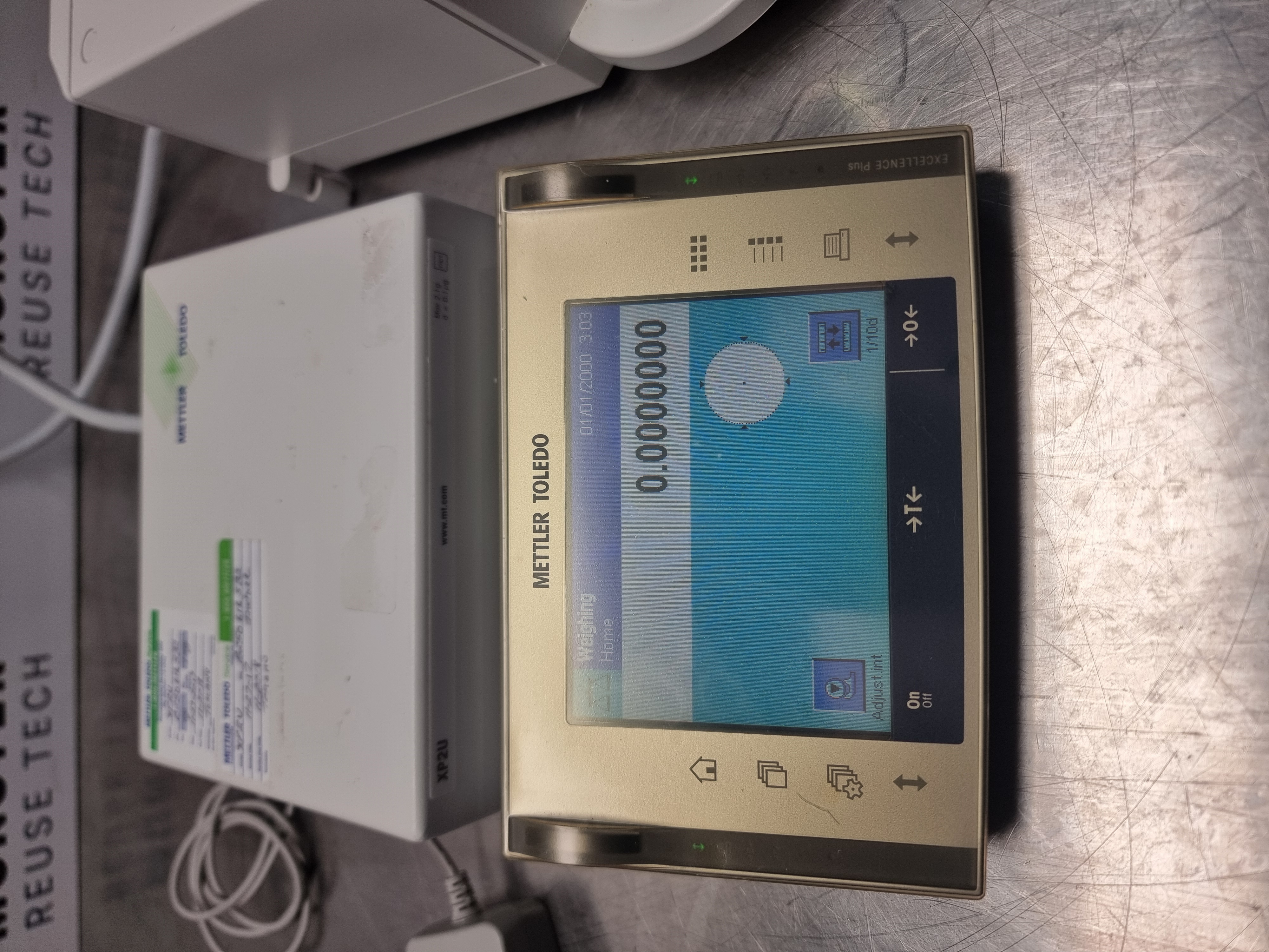 Used Mettler Toledo XP2U Ultra Microbalance | Max 2.1g / d=0.1ug