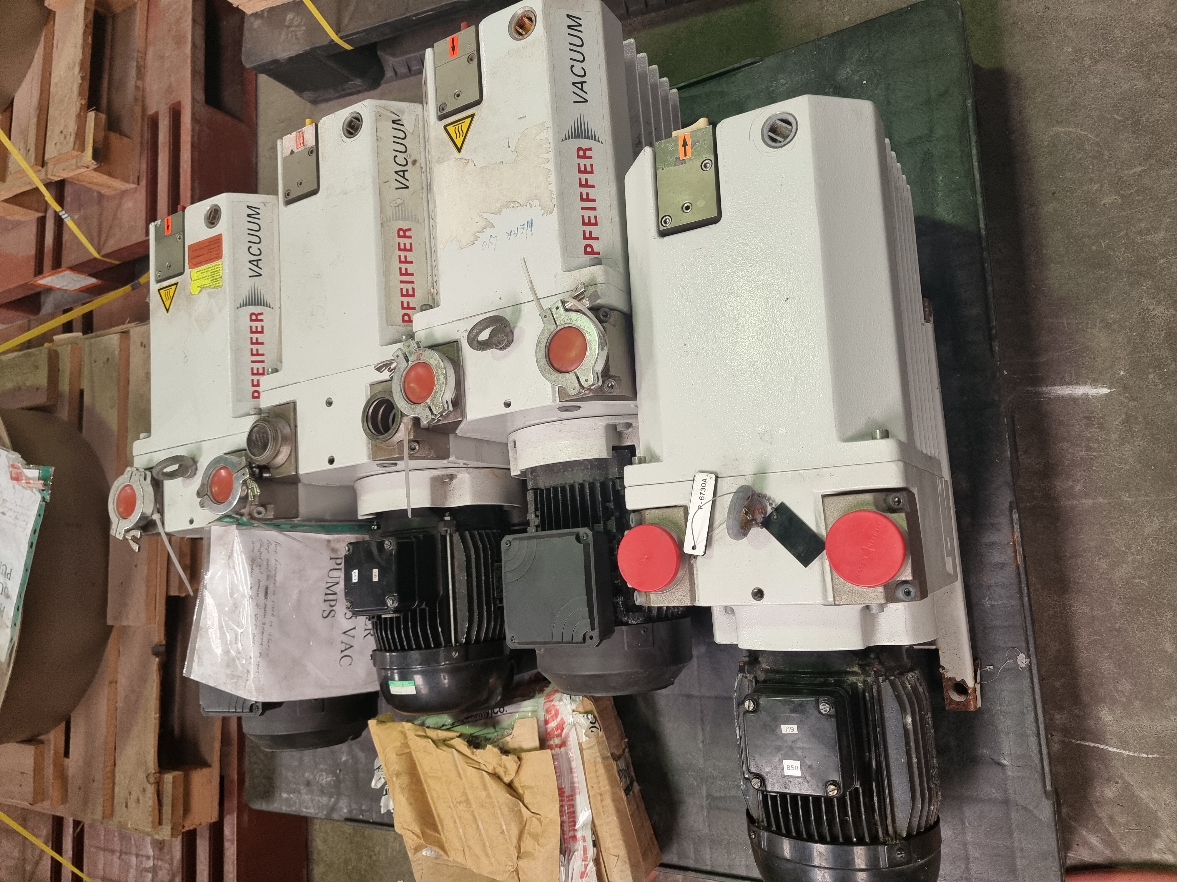 Used Pfeiffer Duo 65 Vacuum Pump | PK D46 602 | 65 m³/h