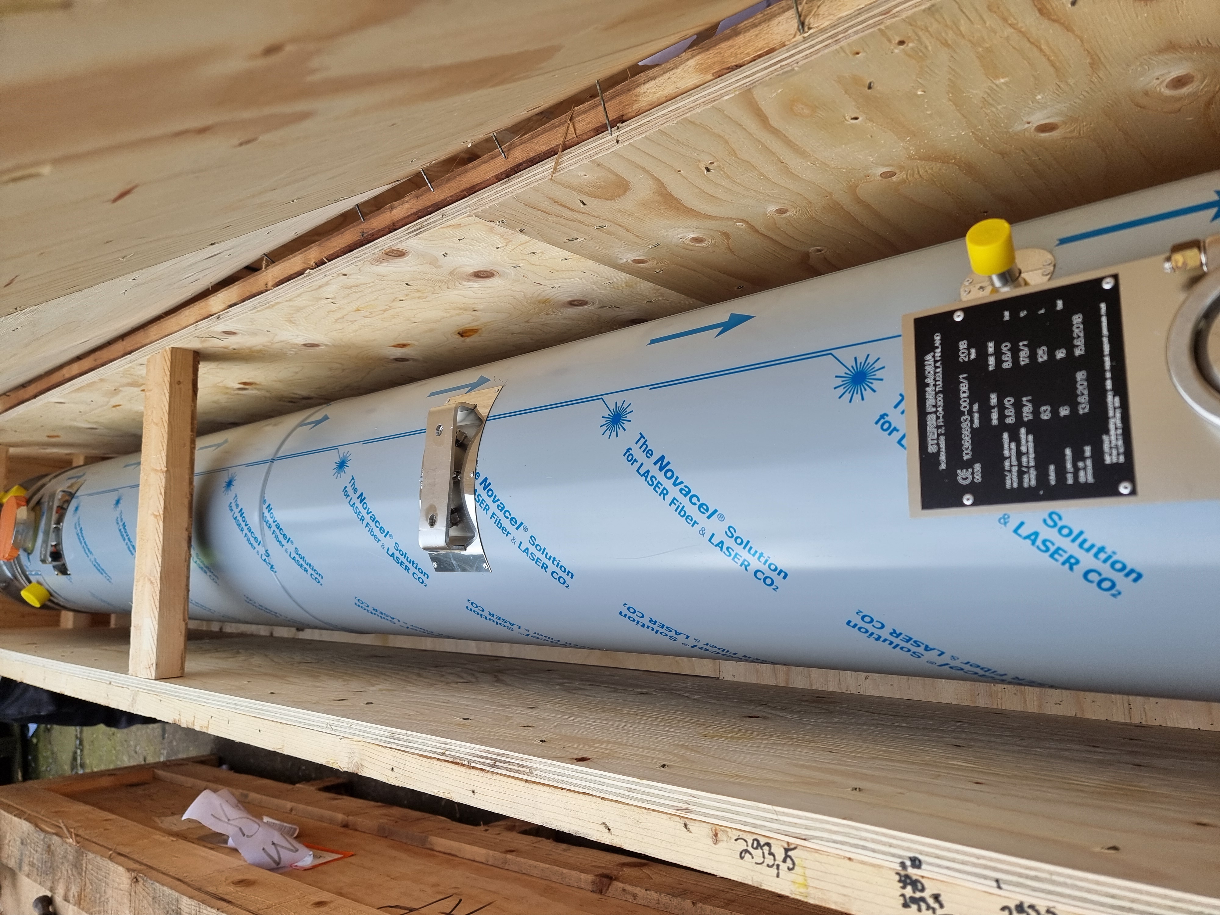 Steris Finn-Aqua Columns | 10366683-002DB/1 & 10366683-001DB/1 | 2018