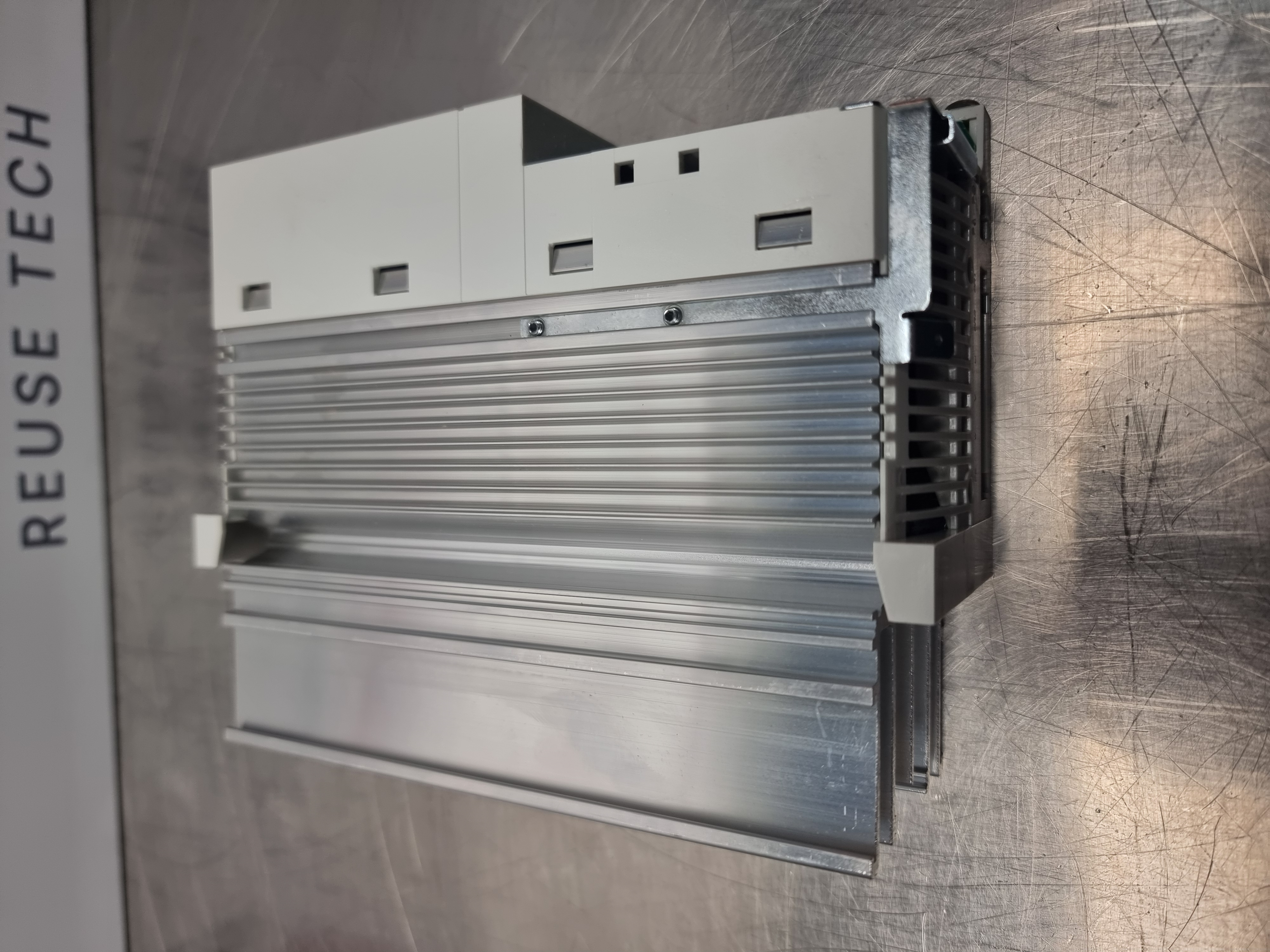 Lenze 8200 Vector Frequency Inverter | E82EV551_4C | 0.55kW