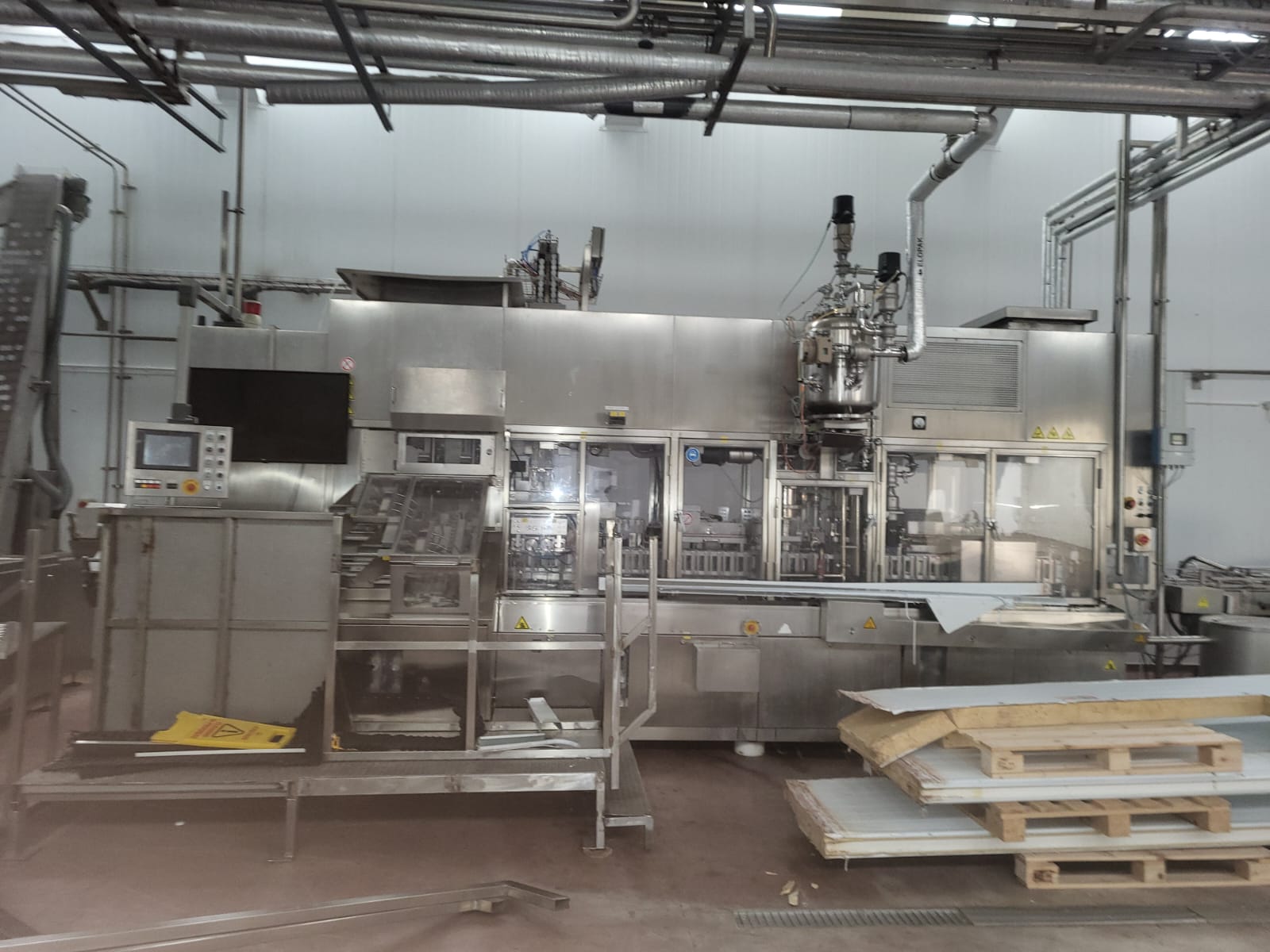 Used ELOPAK Shikoku S-PS60EC Carton Filling Machine | Year 2016