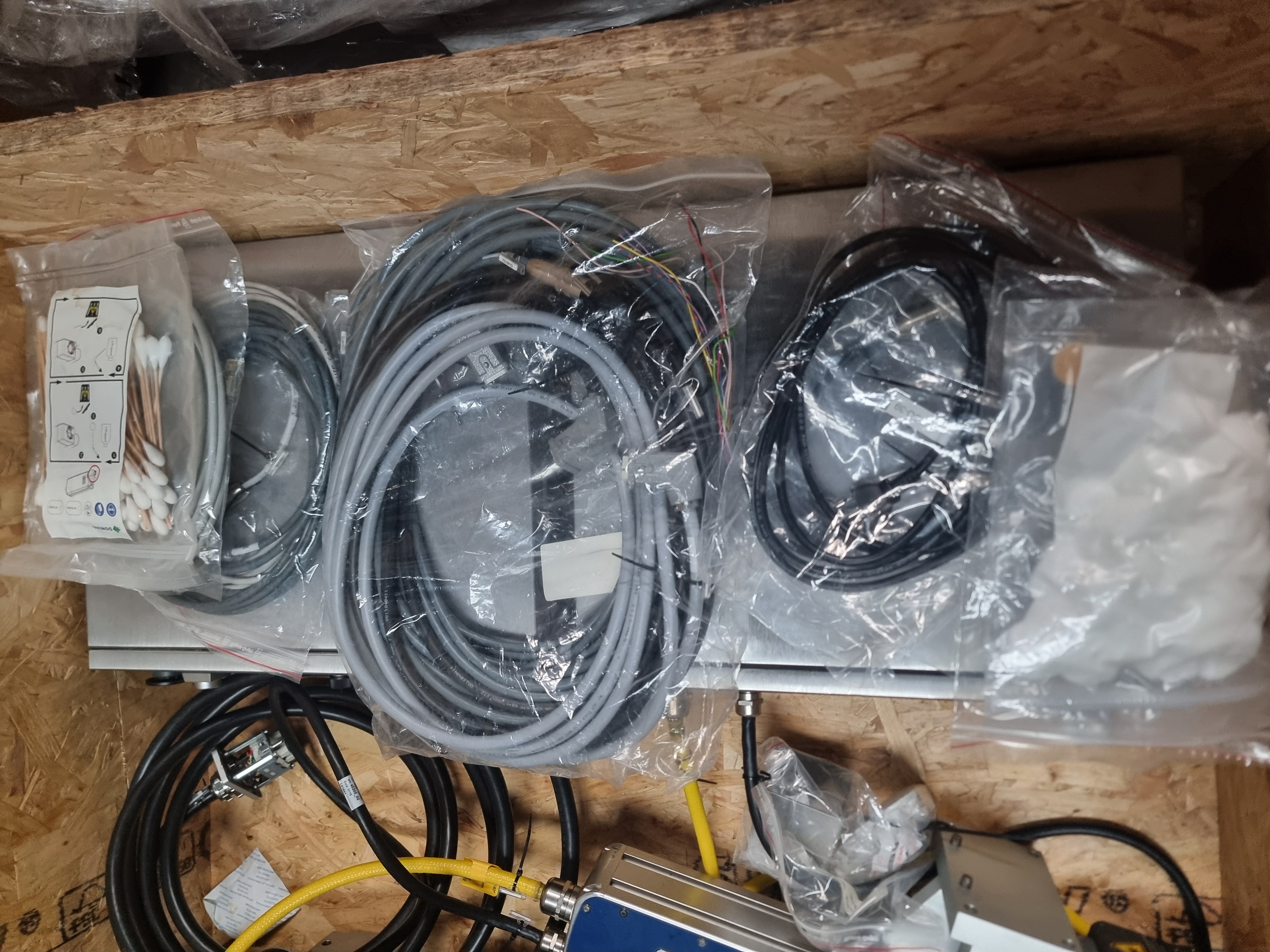 Used Domino F220i Fibre Laser Marking System | Laser for Metals and Plastic