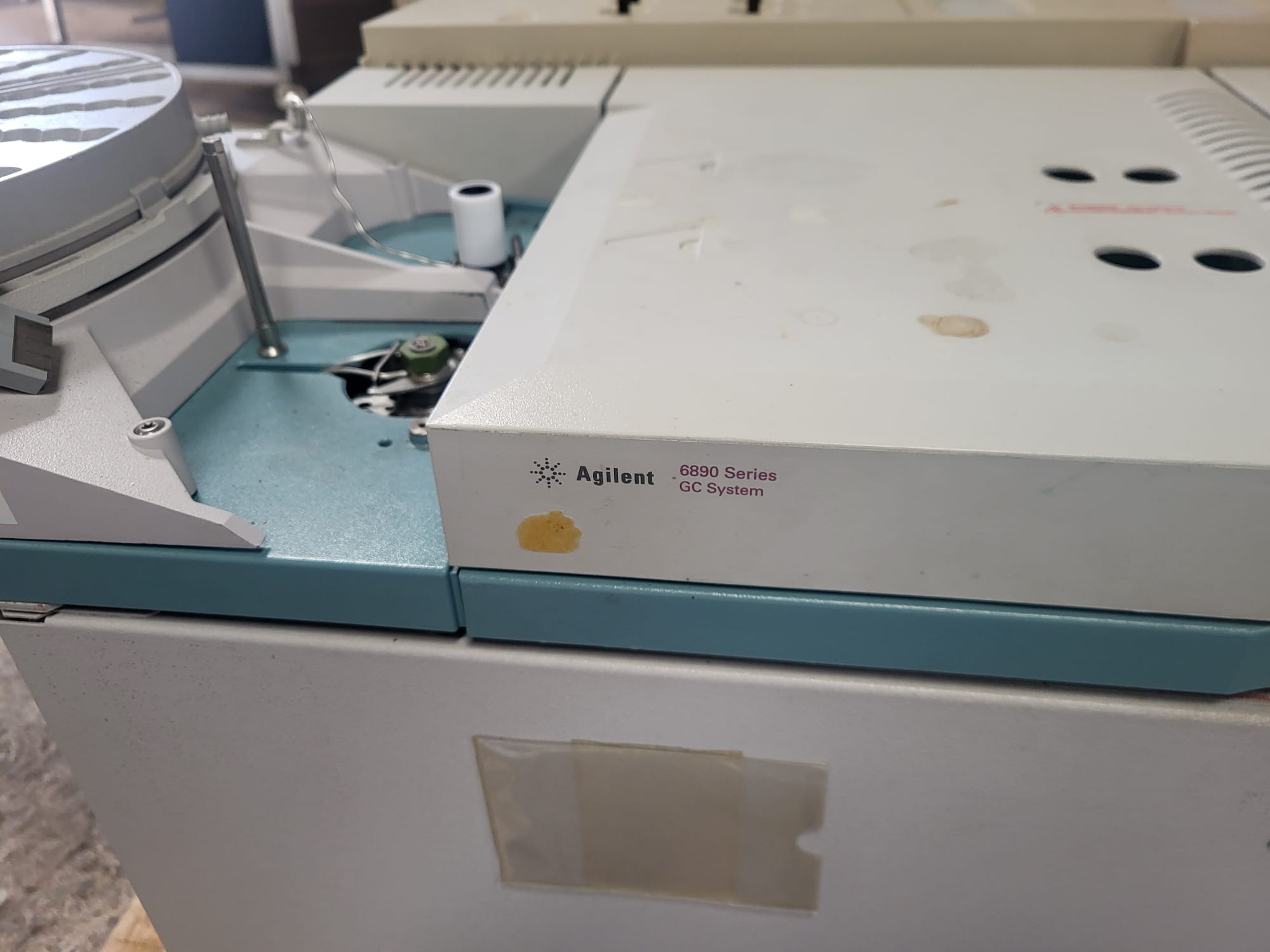 Used Agilent 6890 N GC C\W Auto Sampler