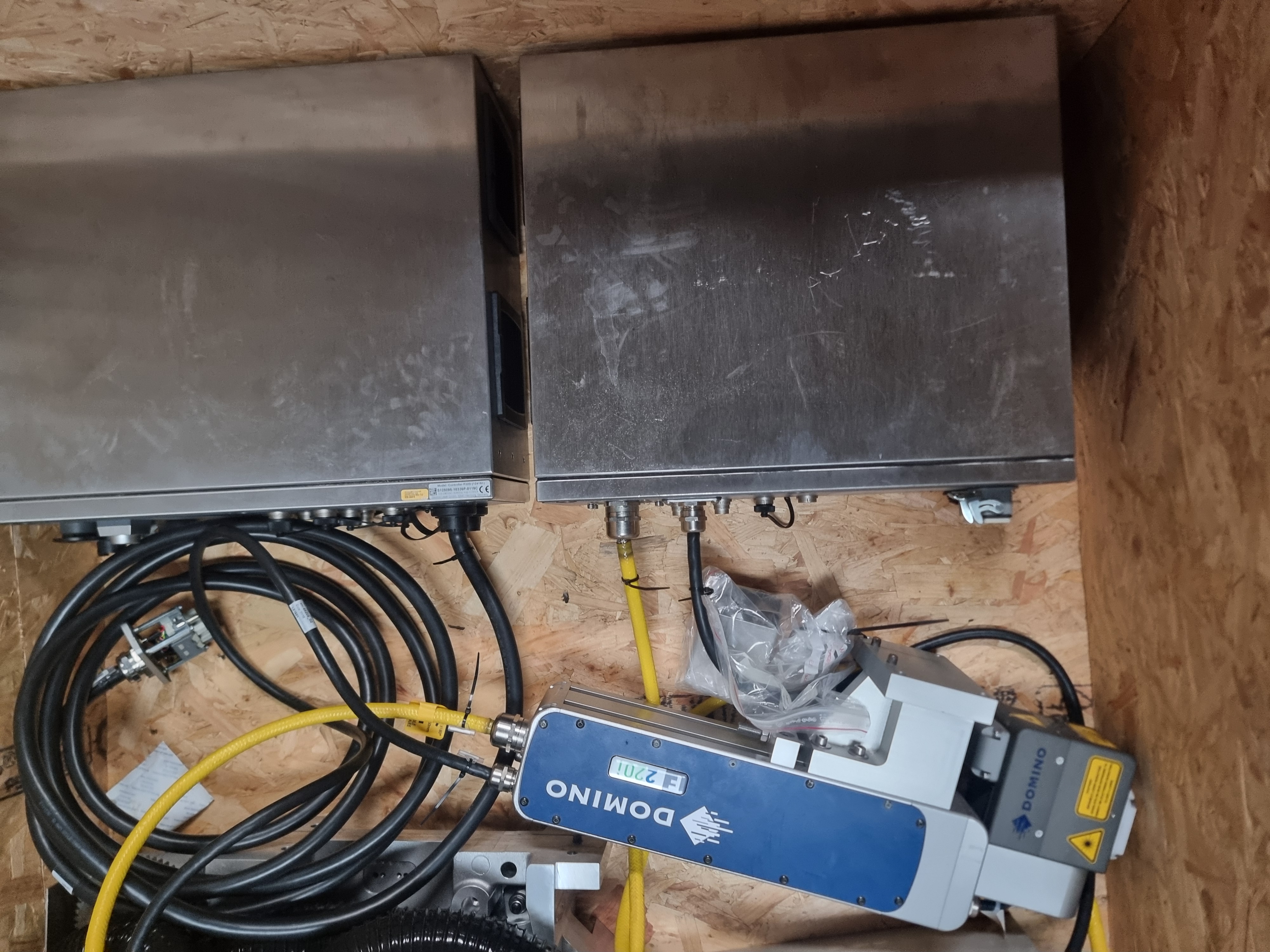 Used Domino F220i Fibre Laser Marking System | Laser for Metals and Plastic