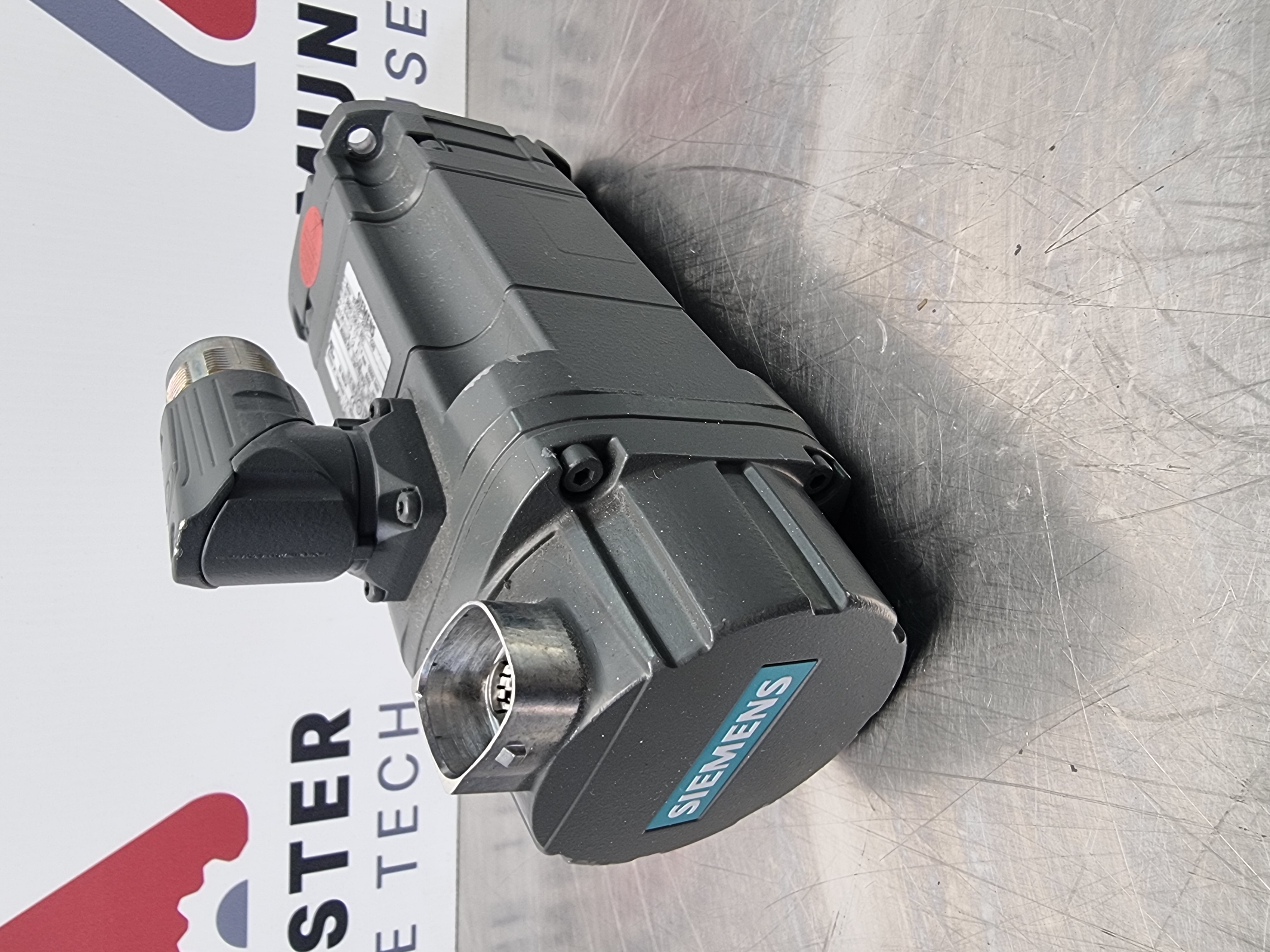 Used Siemens Simotics 1FK7032-2AK71-1QA0 Servo Motor