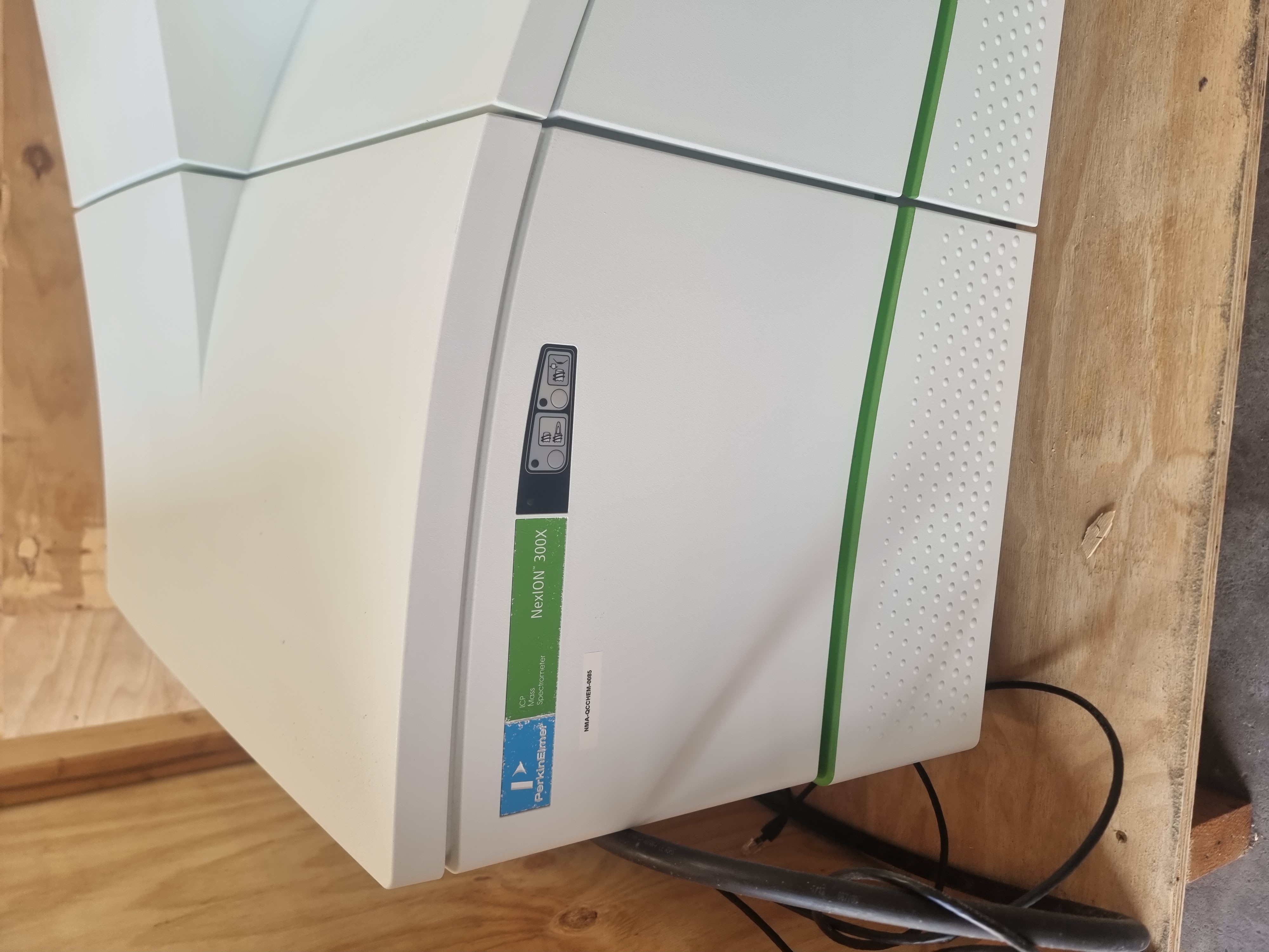 Used Perkin Elmer NexION 300X ICP Mass Spectrometer System C/W Vacuum Pump & Chiller