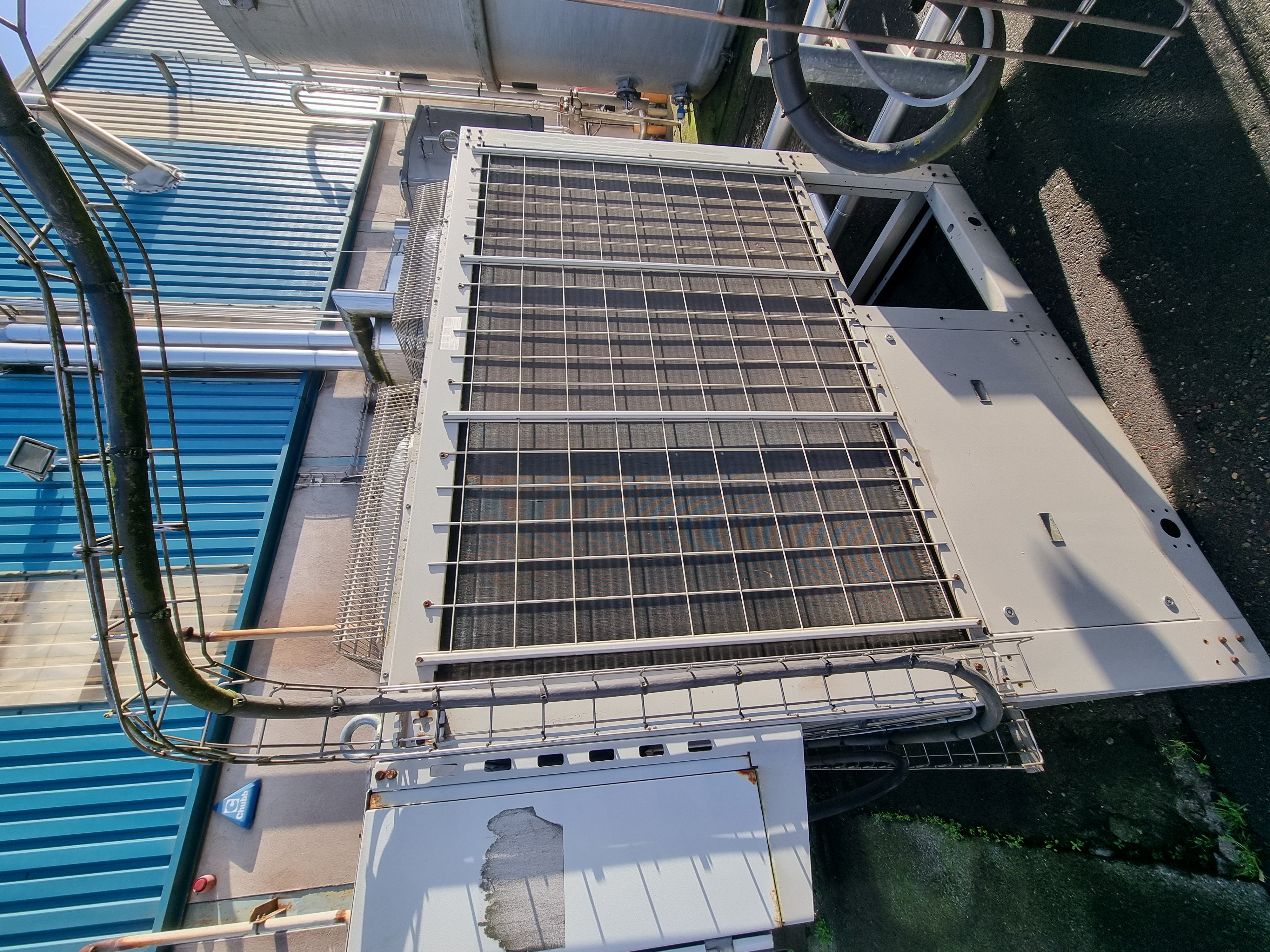 Used Daikin Applied Europe S.P.A. Chiller | EWAQ090G-XS018