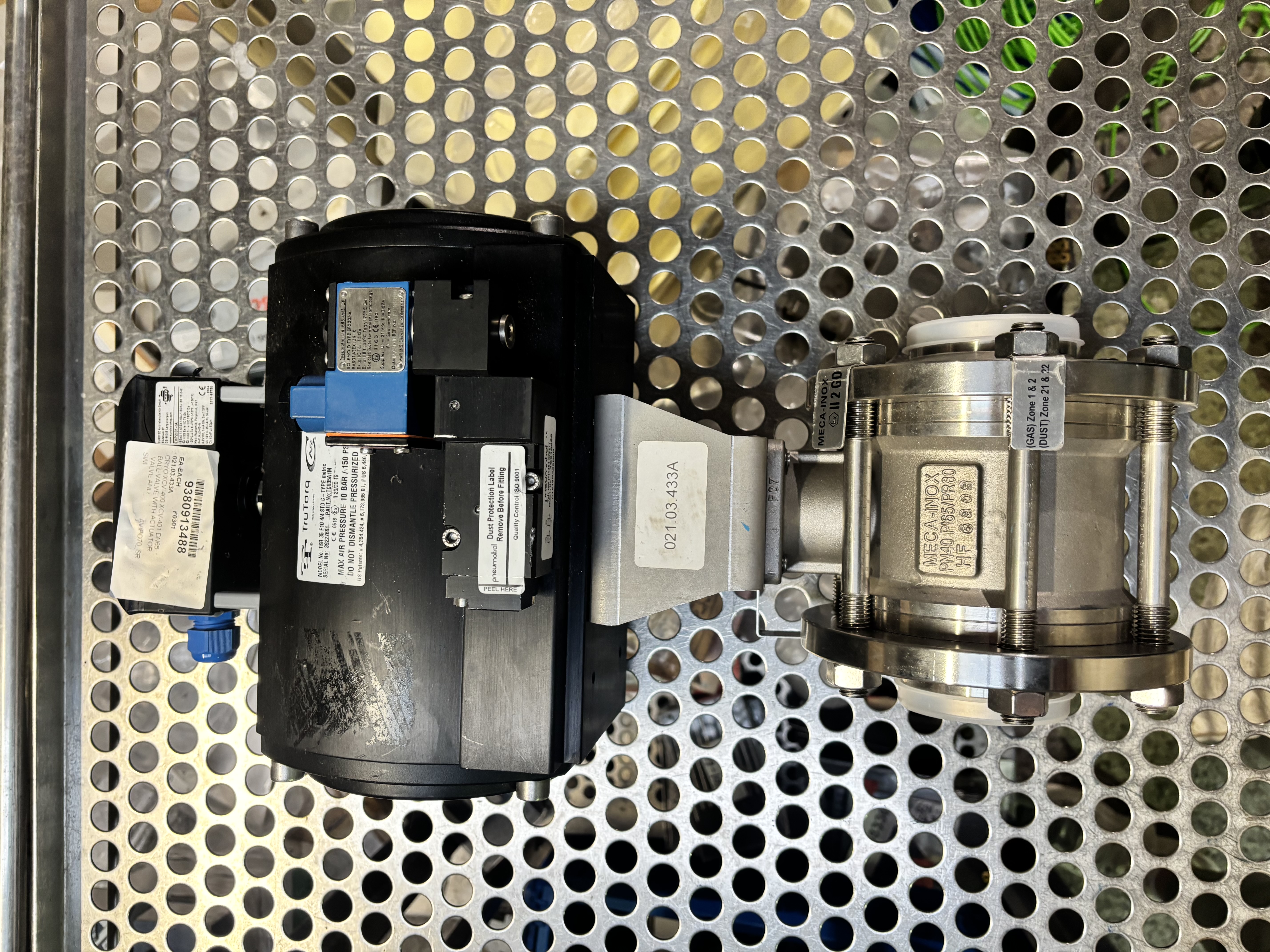 CYRO XCV-400 XCV-401 DN65 Ball Valve With Actuator Valve and Poistioner