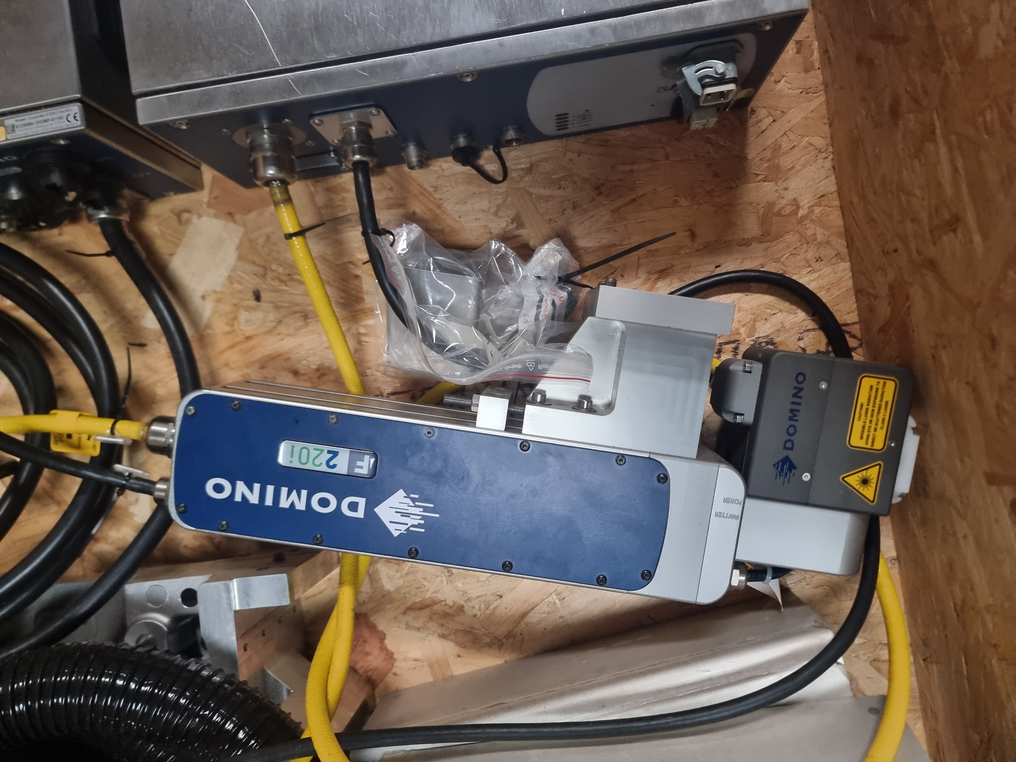 Used Domino F220i Fibre Laser Marking System | Laser for Metals and Plastic