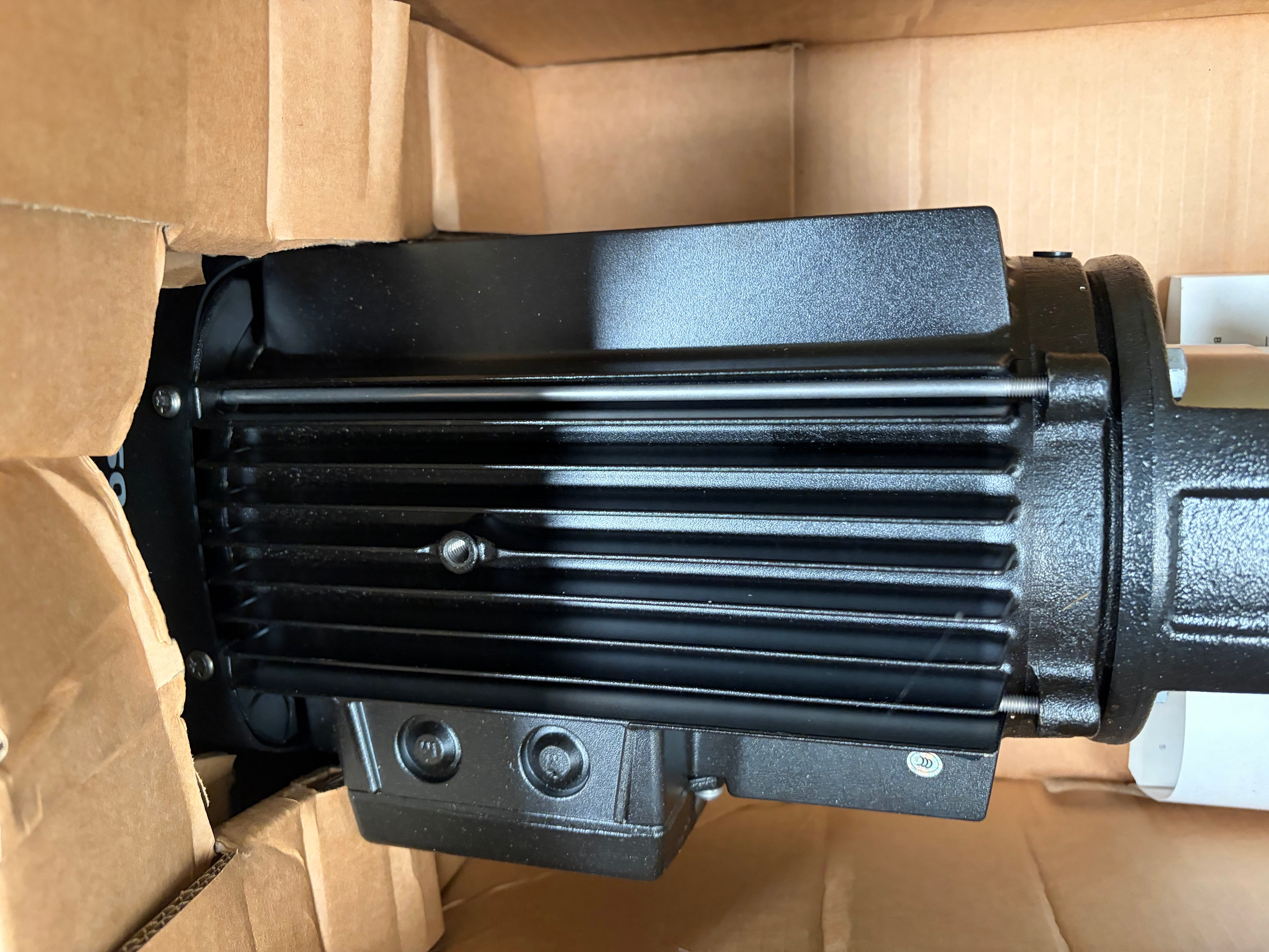 Grundfos CRN5-16 A-FGJ-G-E-HQQE Centrifugal Pump P/N:96517195