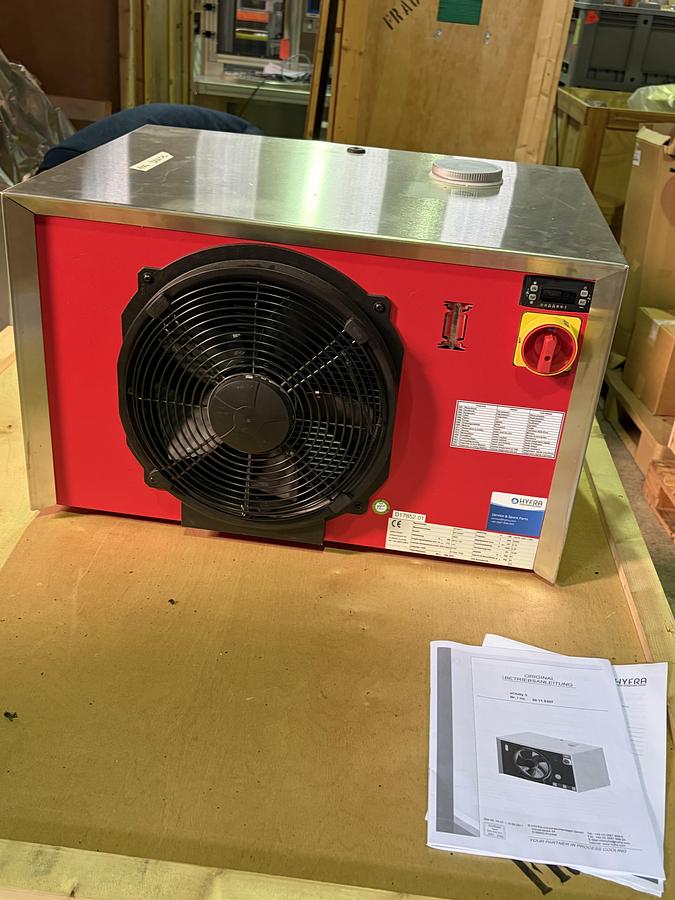 Used HYFRA eChilly 3 Industrial Water Chiller P/N 20 11 0307