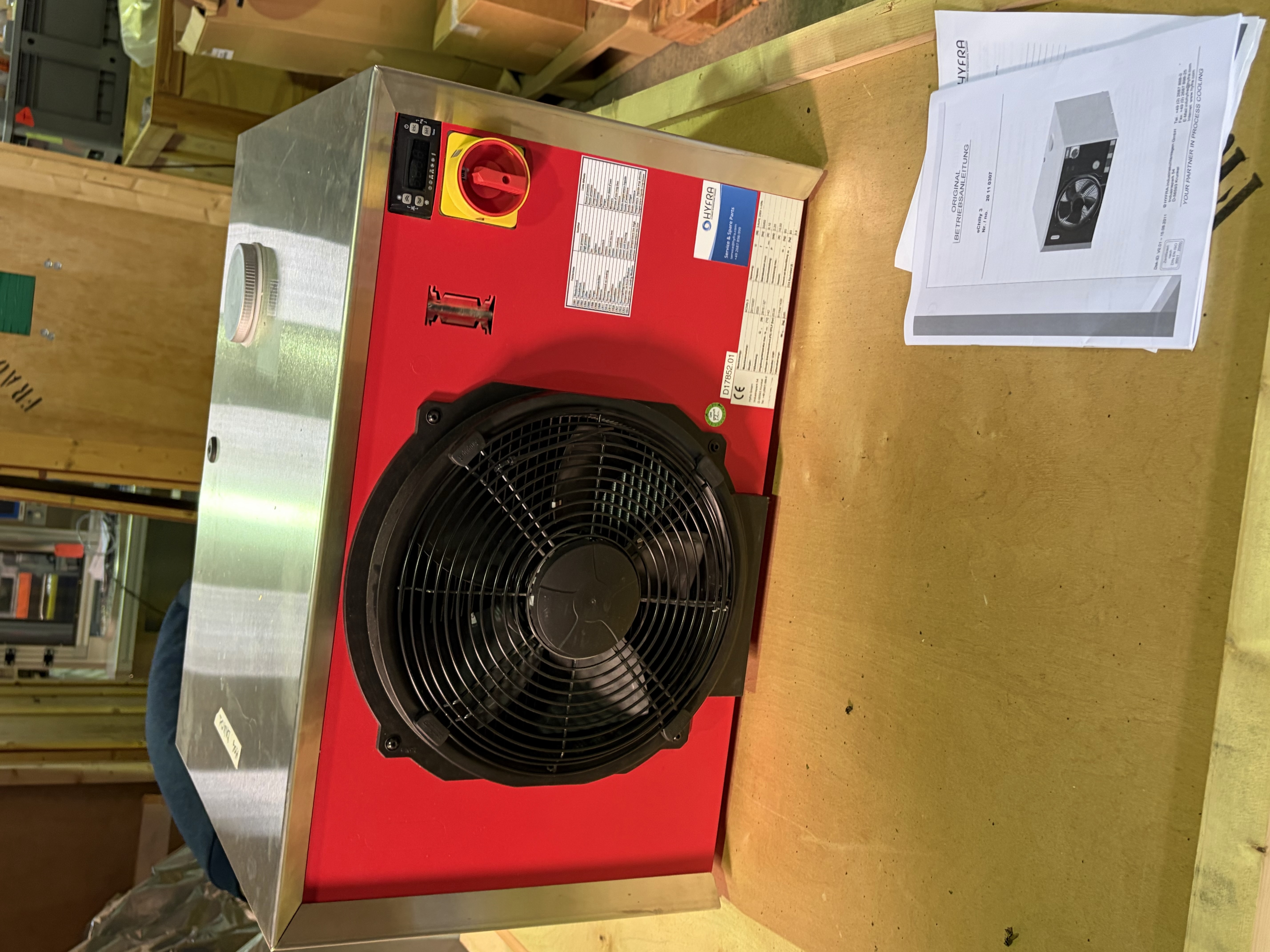 Used HYFRA eChilly 3 Industrial Water Chiller P/N 20 11 0307