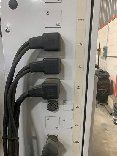 Used 30"X, 16"Y, 20"Z, HAAS, VF-2, CNC VERTICAL MACHINING CENTER