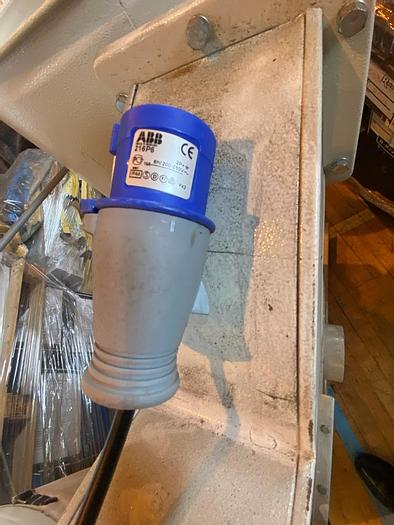 Used 2005 Kufo UFO-102B Dust Extraction