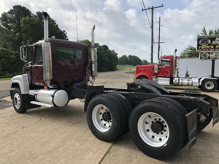 Used 2007 Mack CHN613