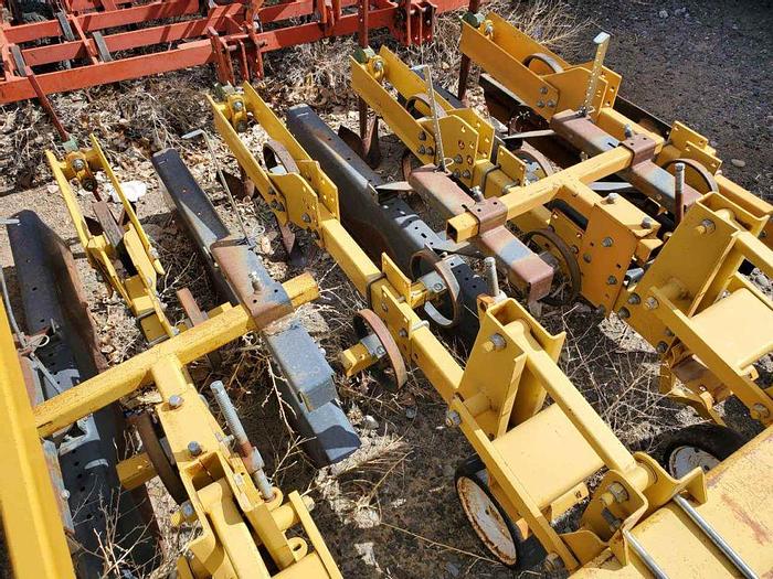 Used 8R22 Alloway 2040 Cultivator