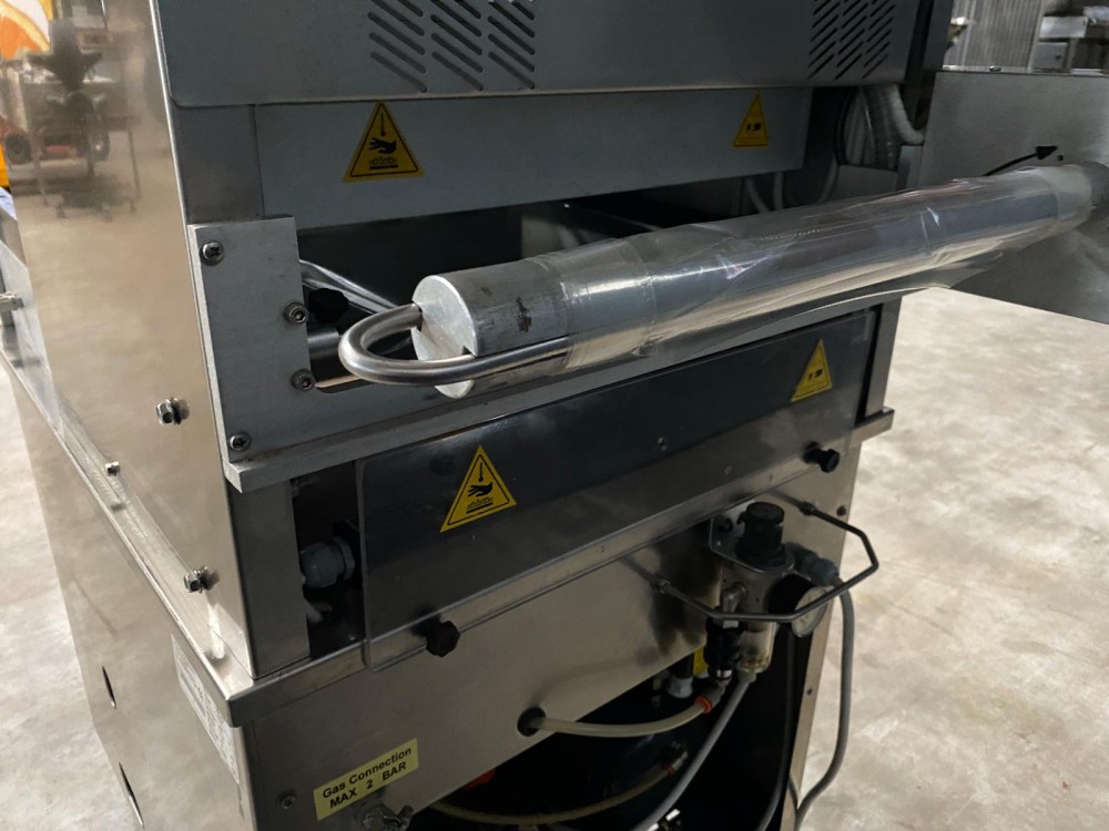 Used Henkovac MAP traysealer