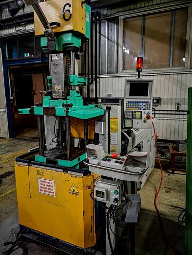 Used 2001 ARBURG 270 S 150-60 U - ALLROUNDER