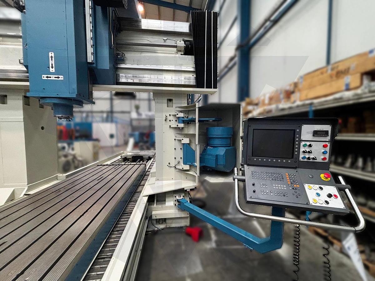 Usado FRESADORA FP40-40S