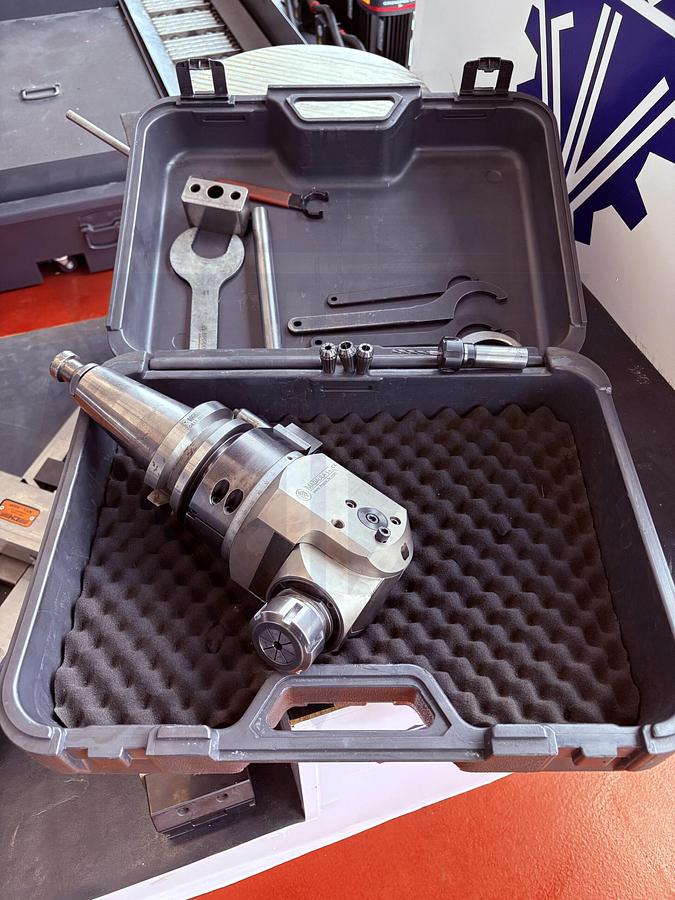 Usado Cabezal acodado MADAULA