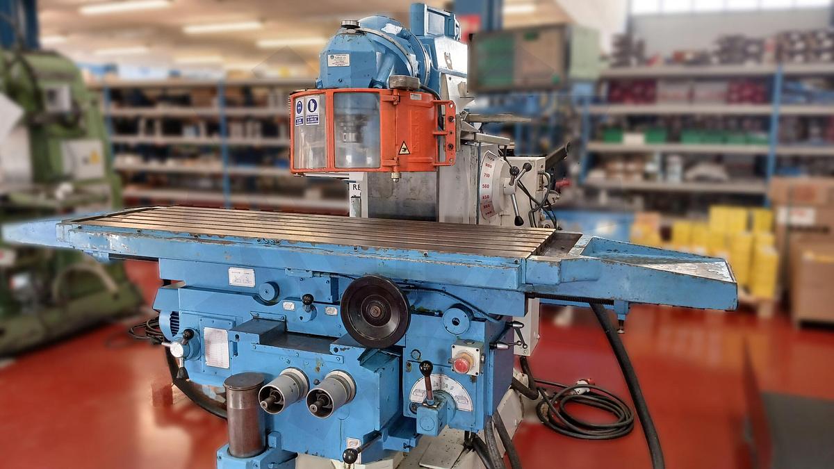 Usado Fresadora CORREA FU-10