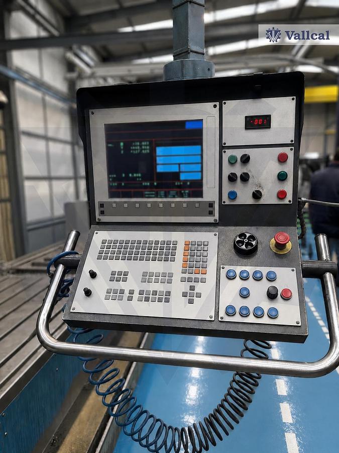 Usado Fresadora CNC de bancada fija Correa A30/40 retrofitada