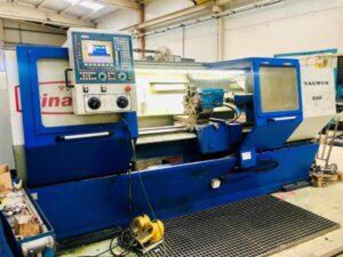 Usado Torno CNC Pinacho Taurus 310 x 2000