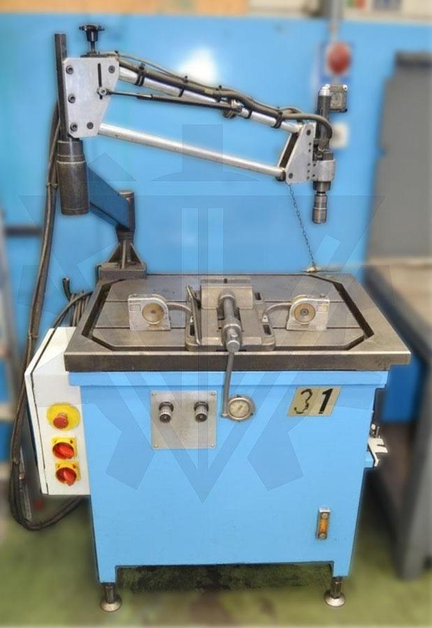 Usado Roscadora CBS W-24 F