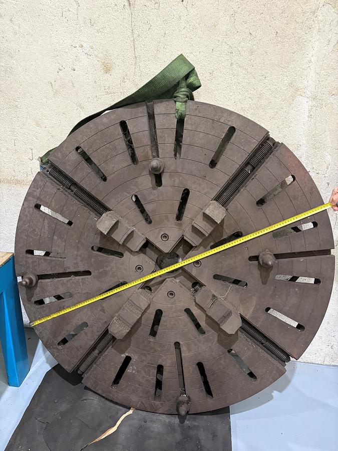 Usado Plato de torno de 4 garras independientes Ø 1.200 mm de ocasión