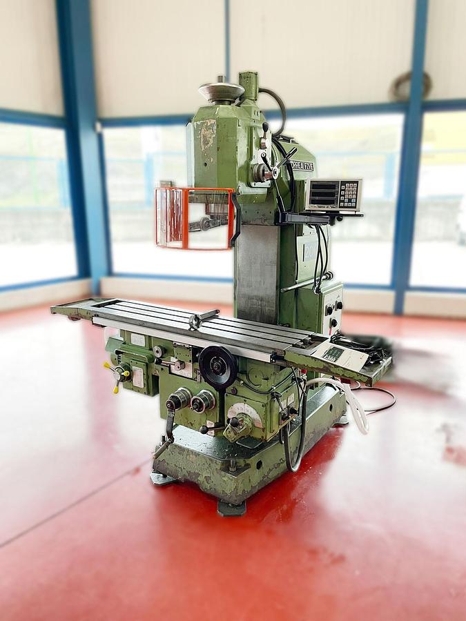 Usado Fresadora CORREA F2VE