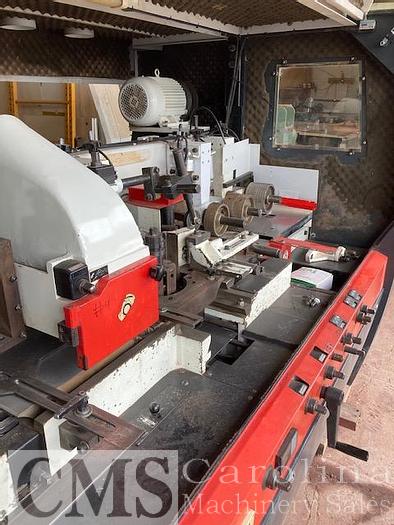 Used 2006 Lobo 236-H