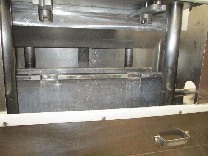 Used Bettcher Press/Former; Md#75 Dyna-Form