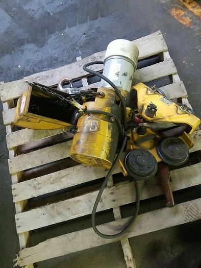 Used BUDGET 2 TON HOIST. MOD 441425-17
