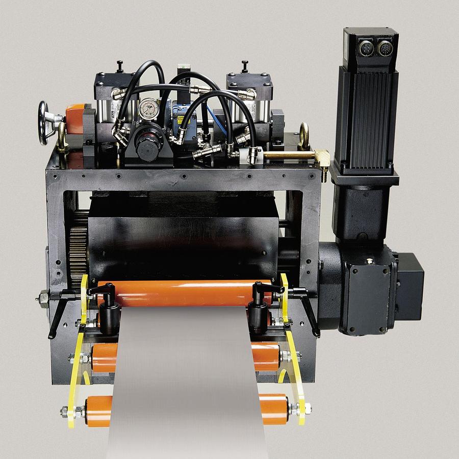 Magnum Servo Feed SRFX-M36